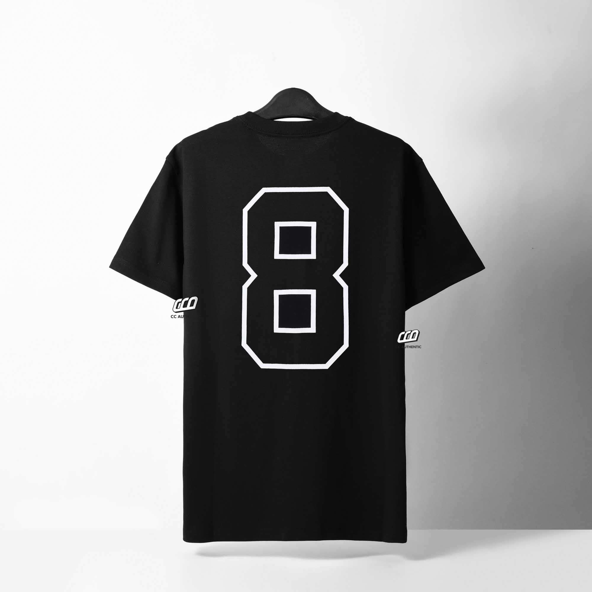 NEW ERA EIGHT NUMBER T-SHIRT - BLACK