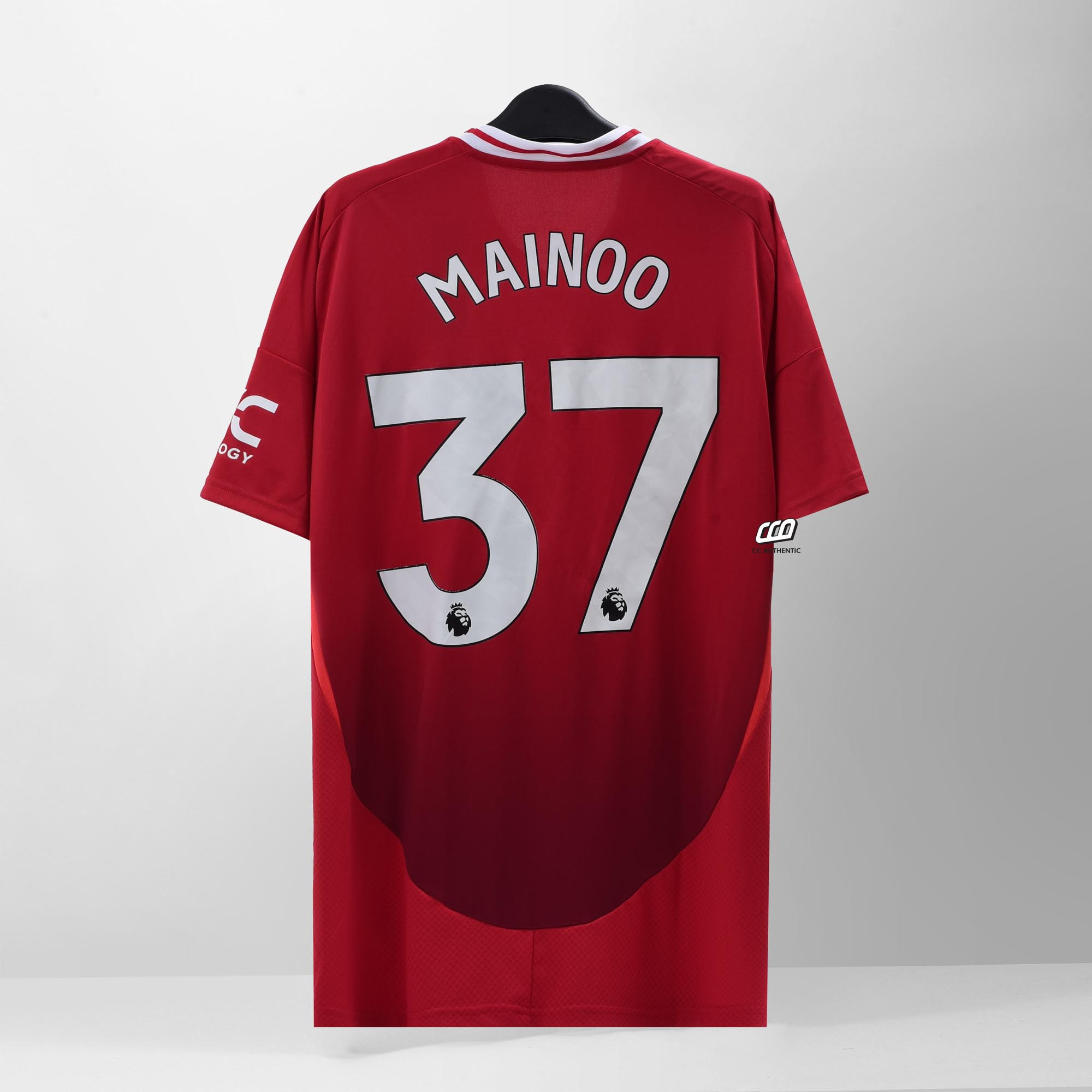 MANCHESTER UNITED ( MAINOO 37 )