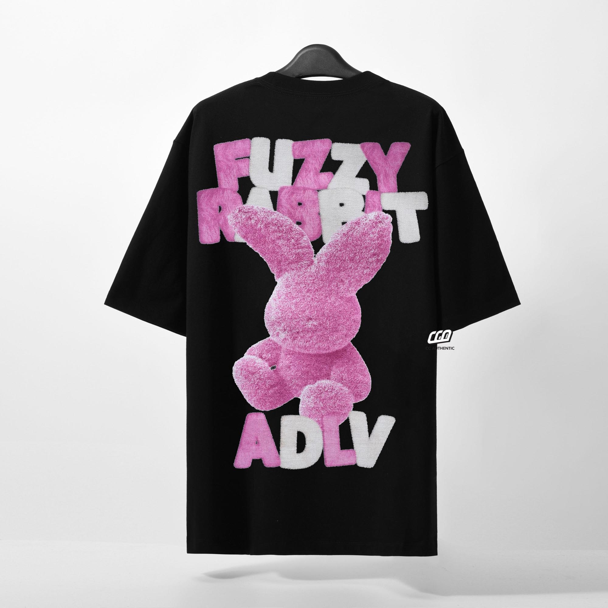 ADLV FUZZY FONT RABBIT T-SHIRT - BLACK
