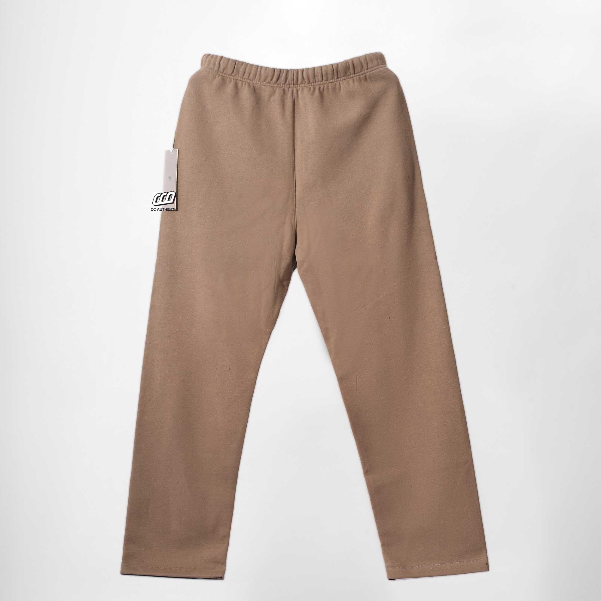FOG Essentials RELAXED SWEATPANTS - WOOD