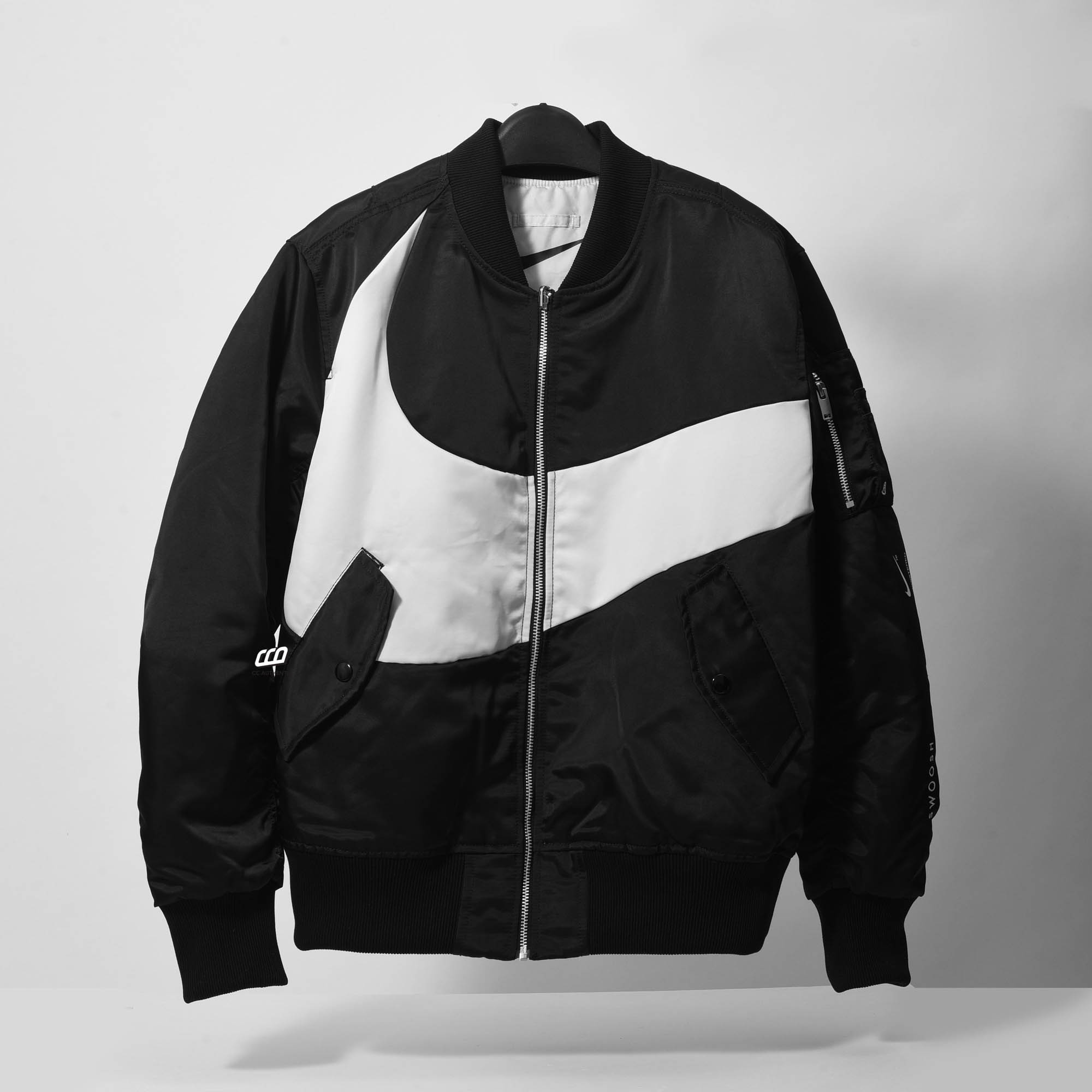 NIKE BIG SWOOSH THERMA-FIT BOMBER JACKET - BLACK