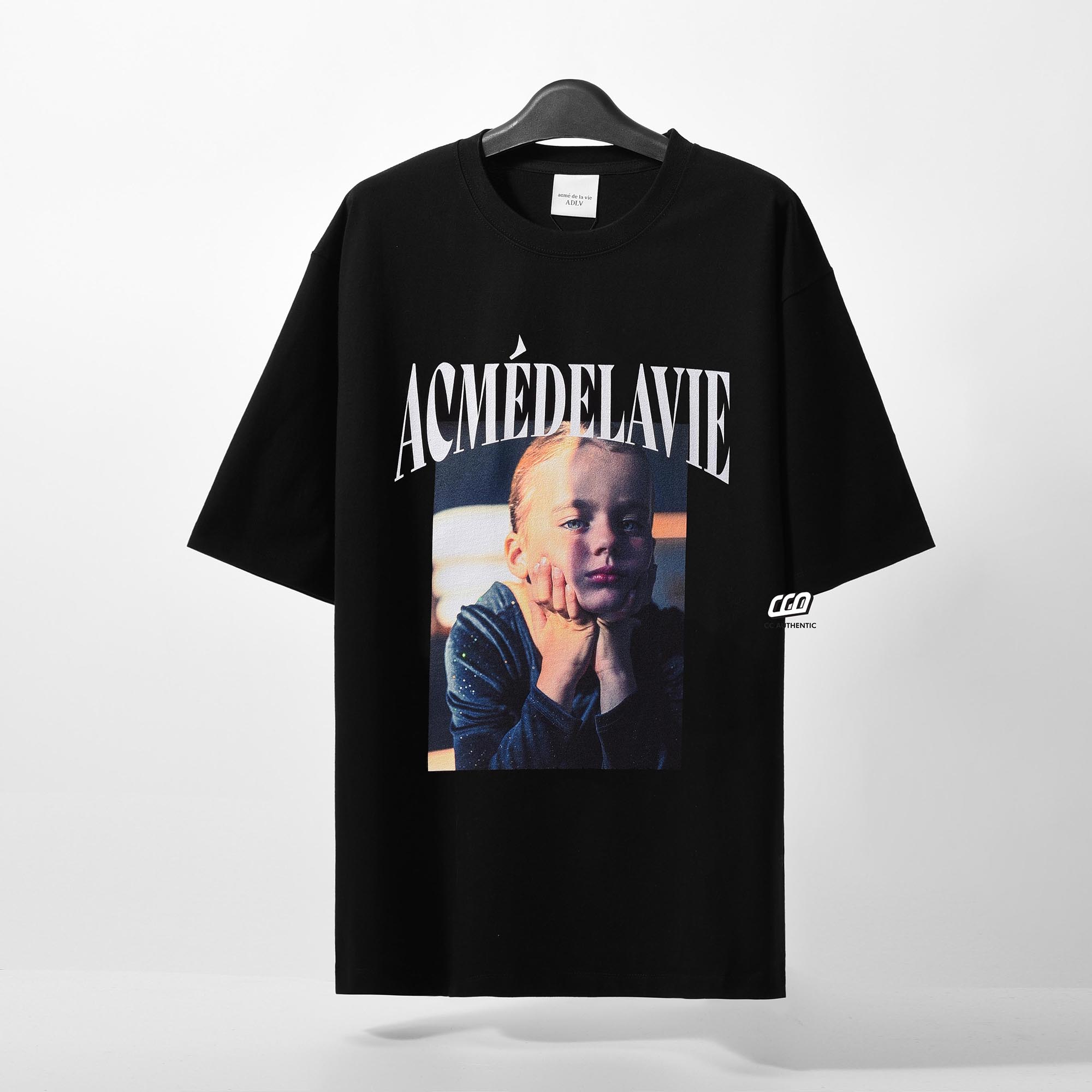 ADLV WINDOW SEAT T-SHIRT - Black