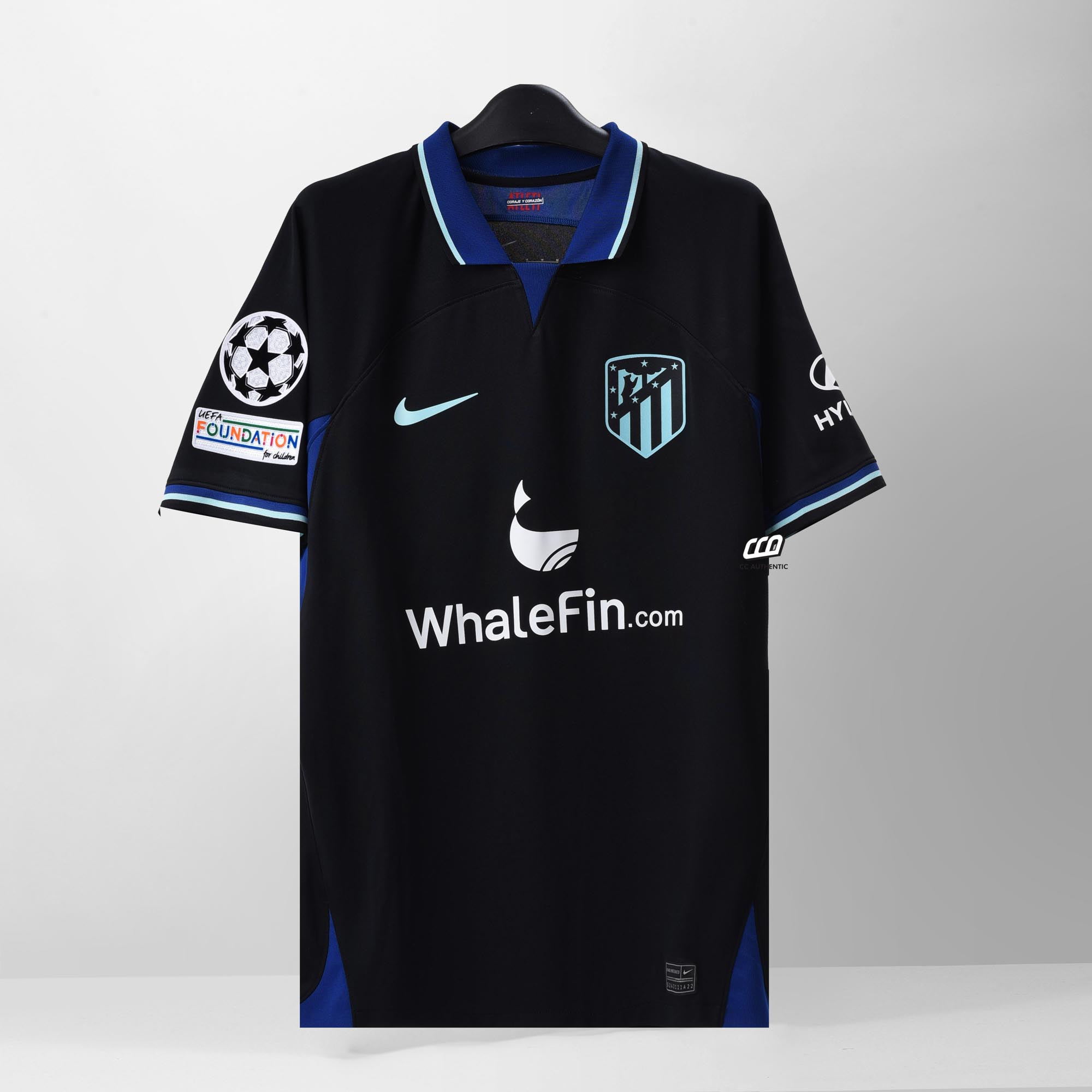 ATLETICO MADRID ( DE PAUL 5 )