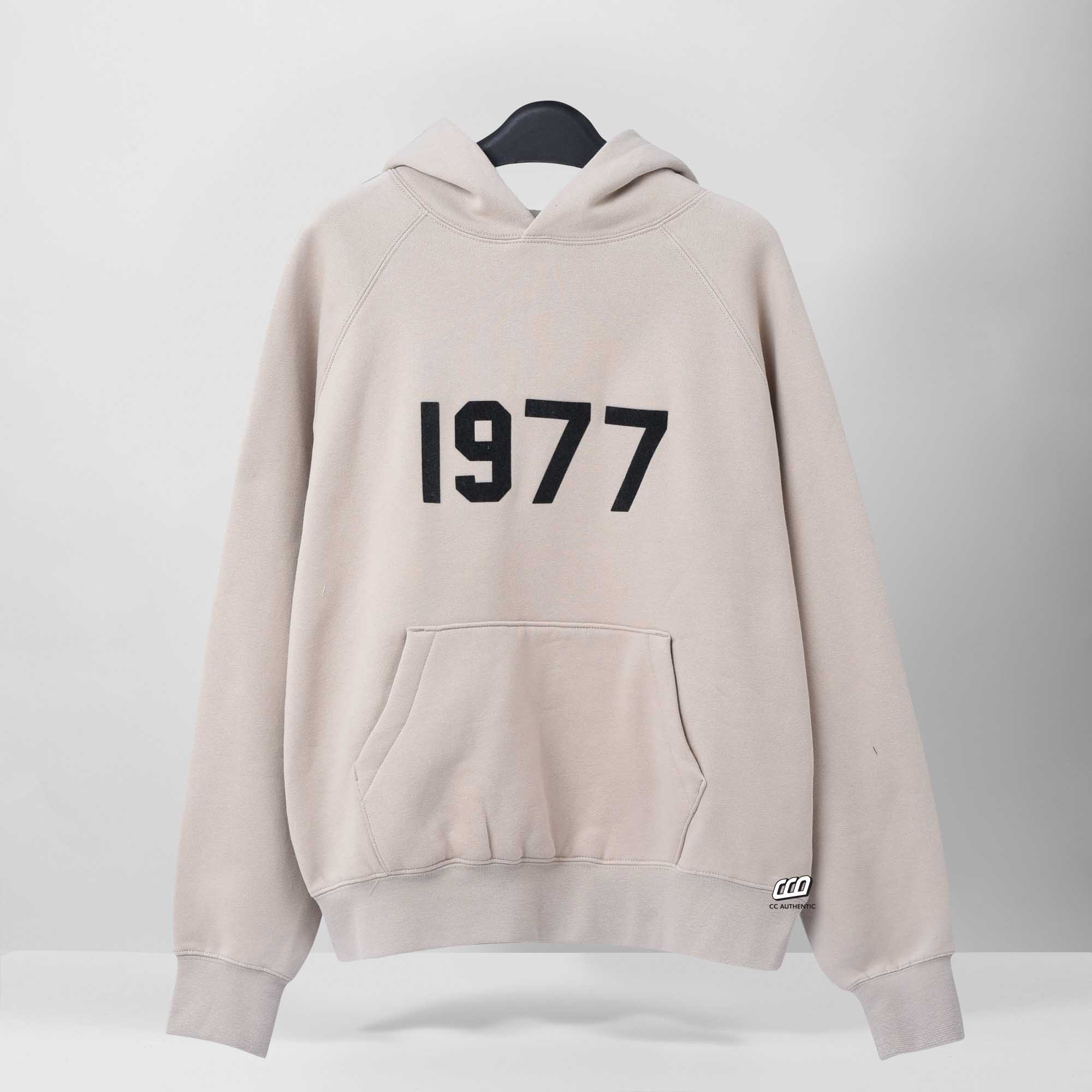 FOG ESSENTIALS 1977 HOODIE - WHEAT