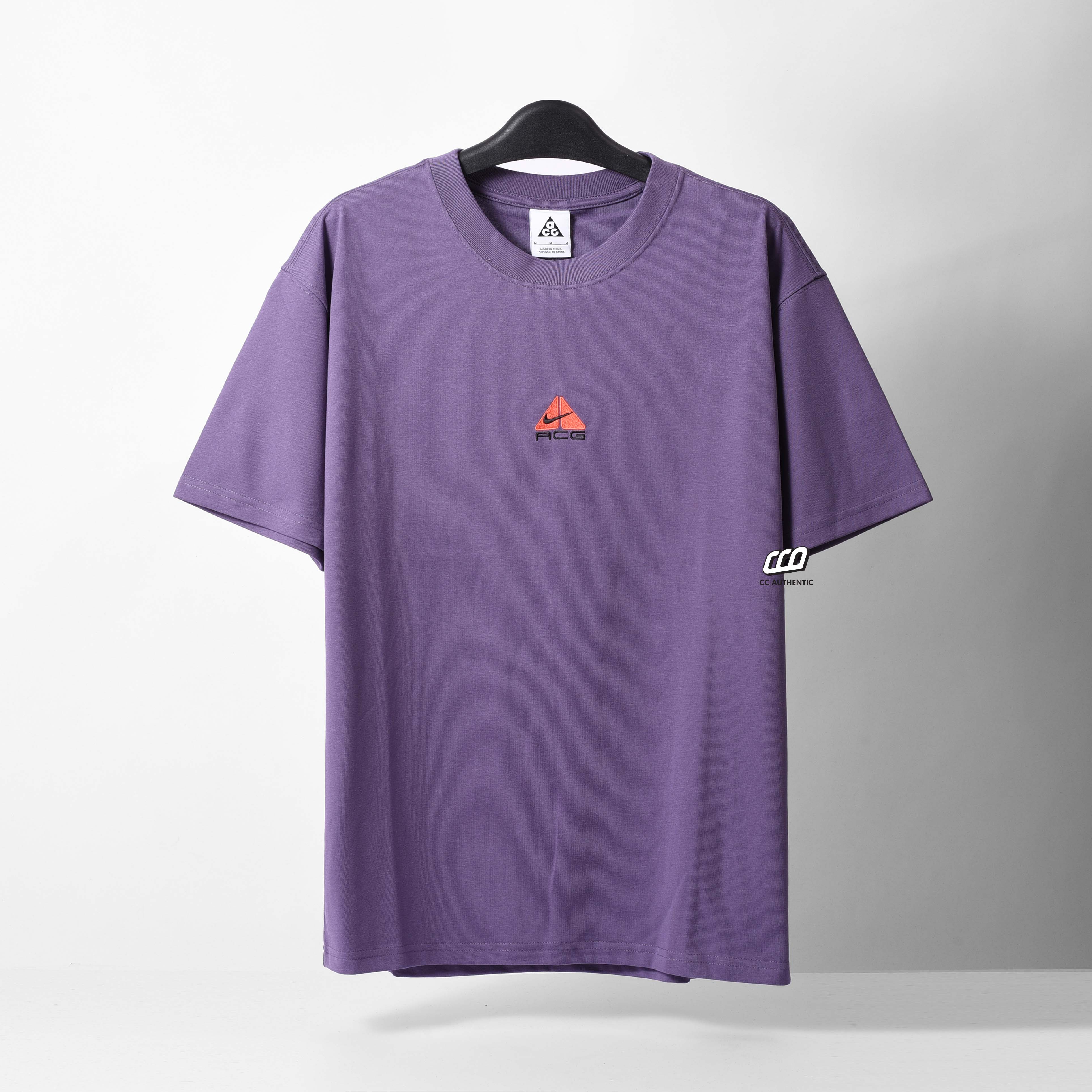 NIKE ACG SOLID COLOR SMALL LOGO T-SHIRT - GRAPE SODA