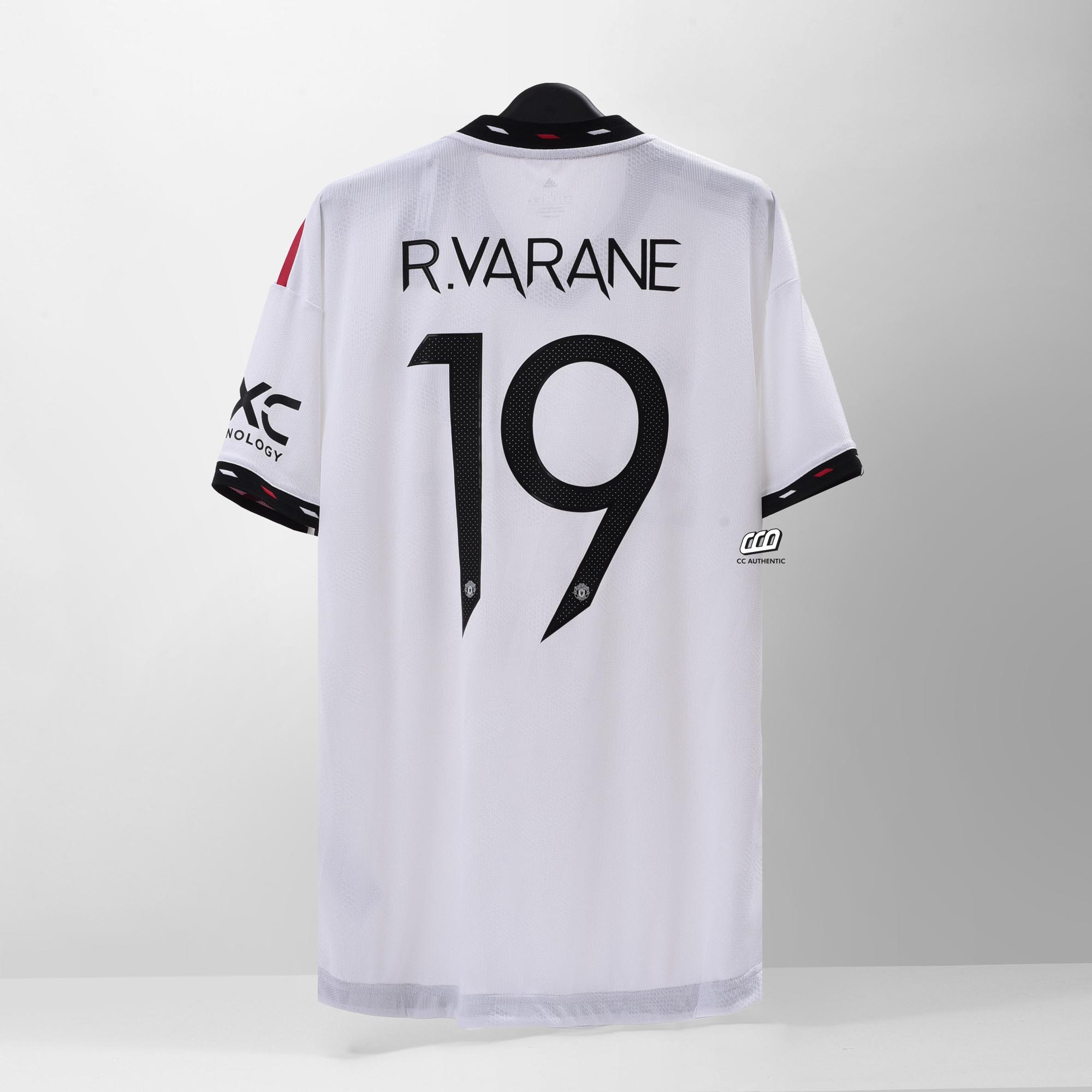 MANCHESTER UNITED ( VARANE 19 )