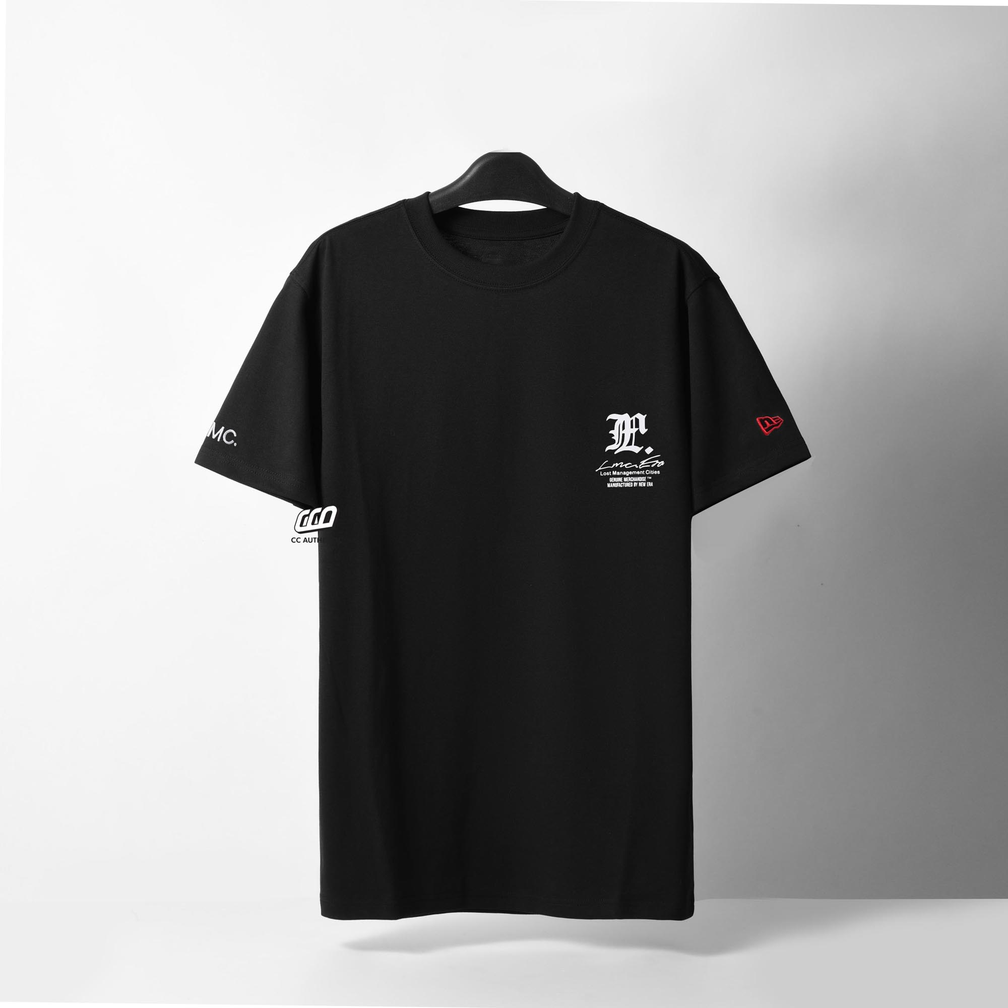 NEW ERA THE TRUE FITTED T-SHIRT - BLACK