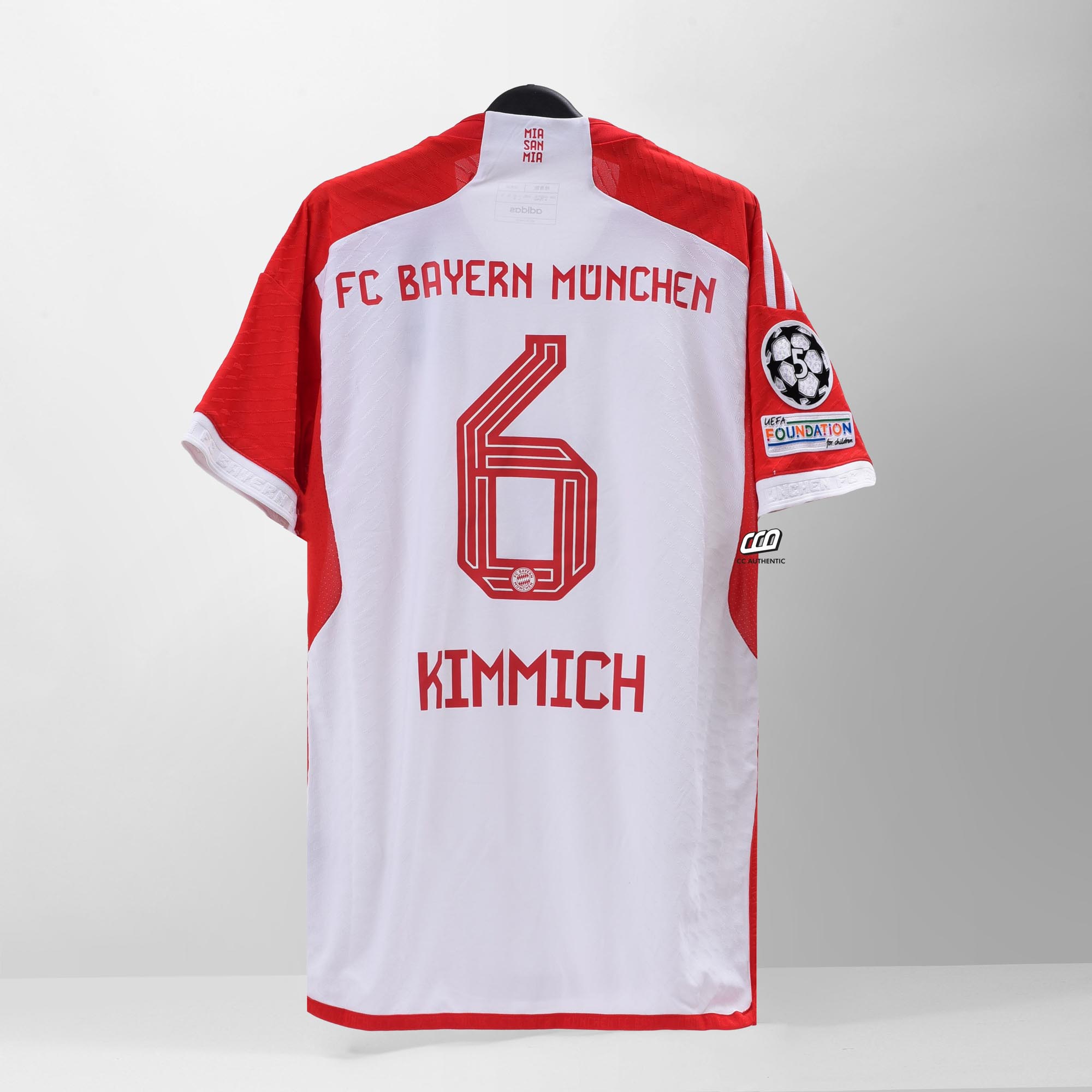 BAYERN MUNICH ( KIMMICH 6 )