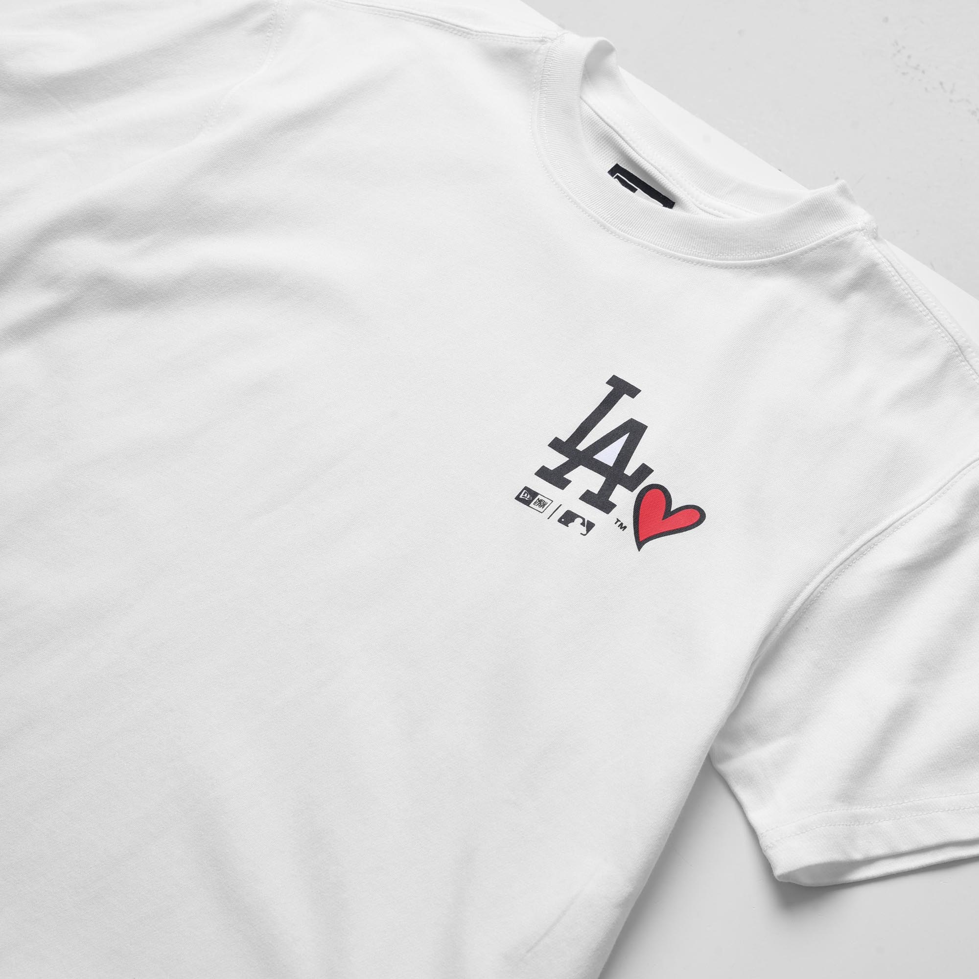 NEW ERA BASIC HEART T-SHIRT - WHITE
