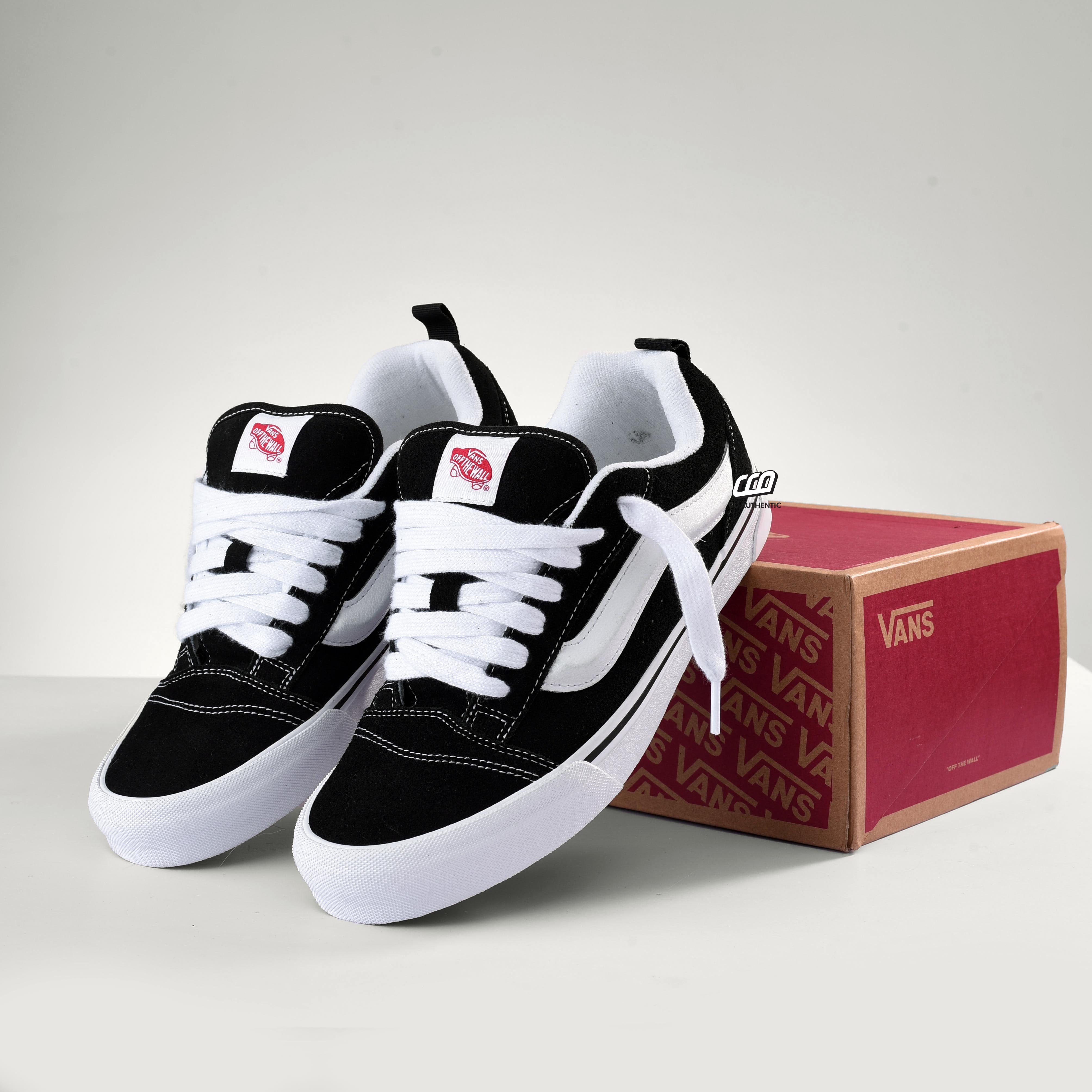 VANS KNU SKOOL - BLACK