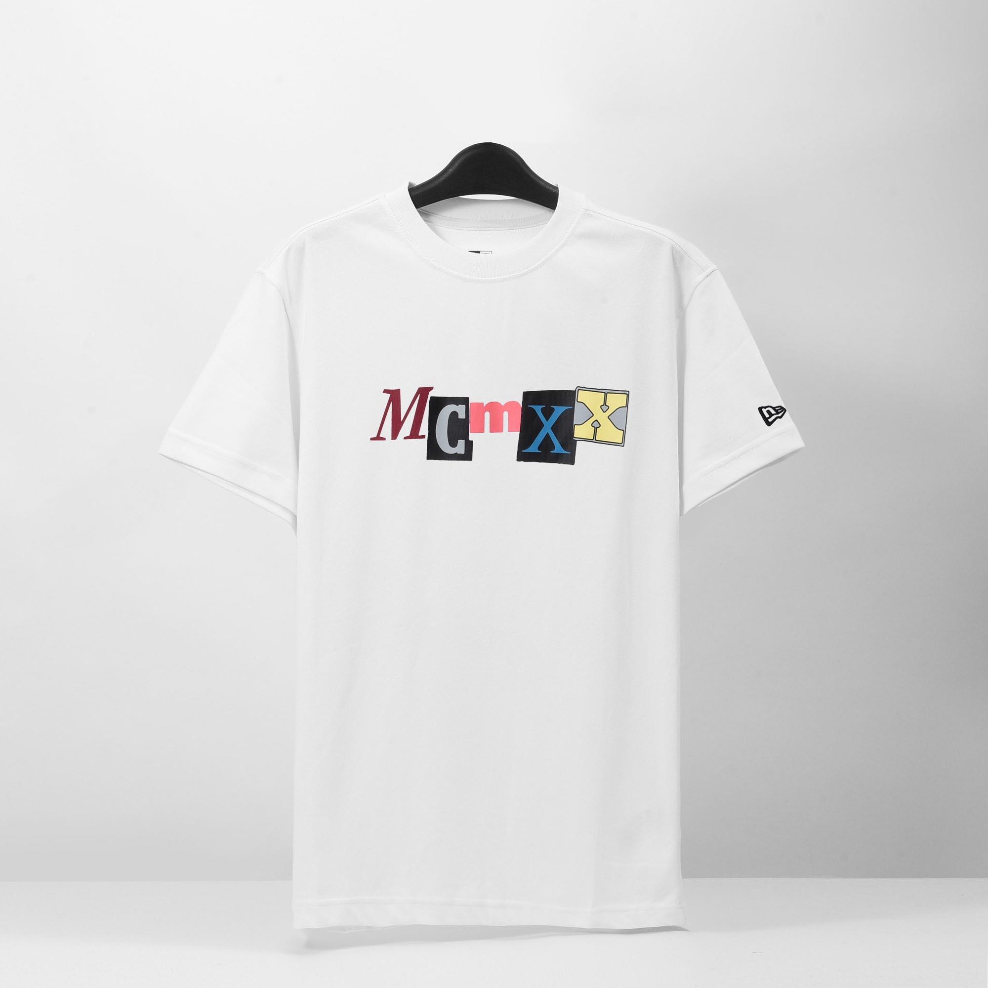 NEW ERA NEWSPAPER COLLAGE T-SHIRT - WHITE