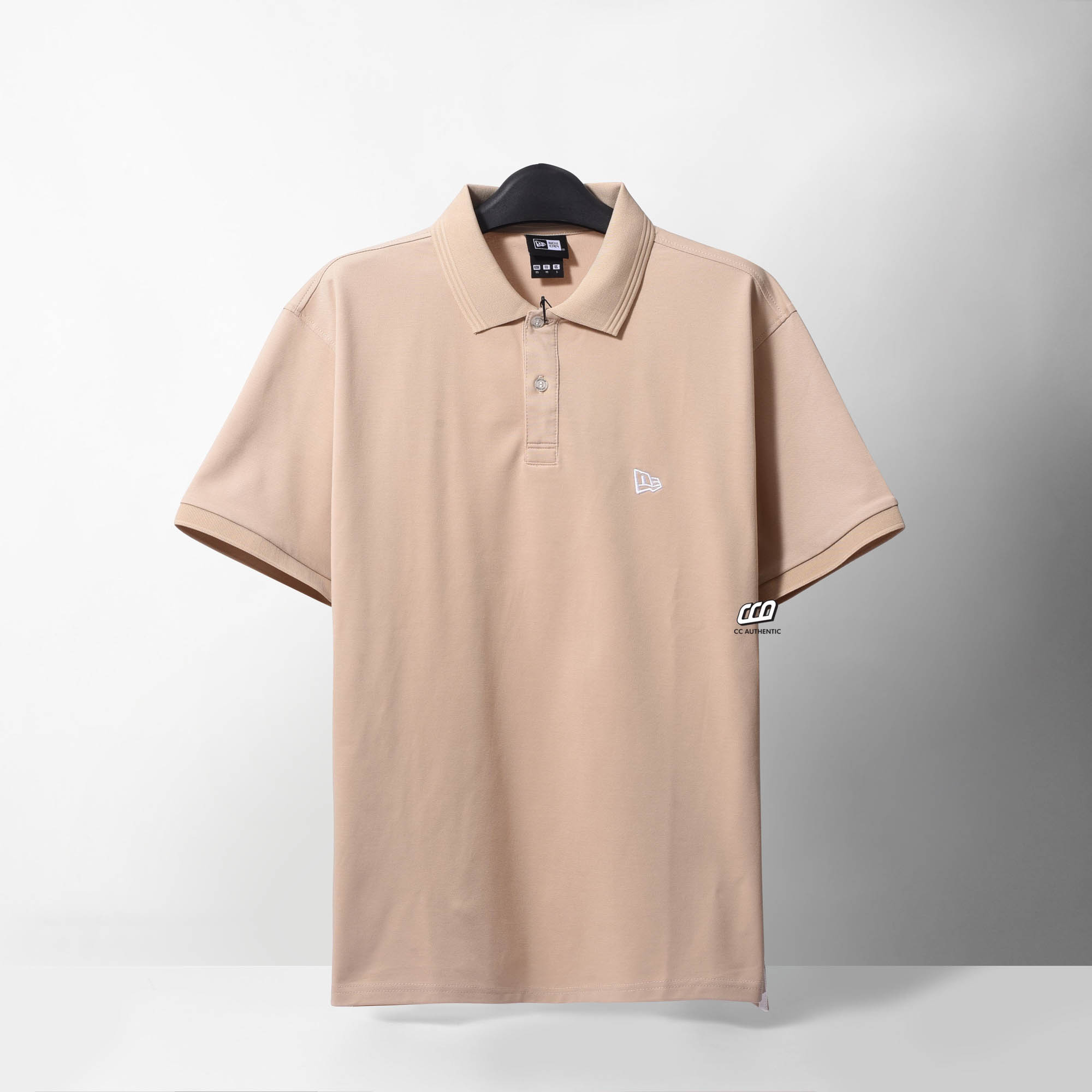 NEW ERA FLAG PIQUE POLO SHIRT - SAND