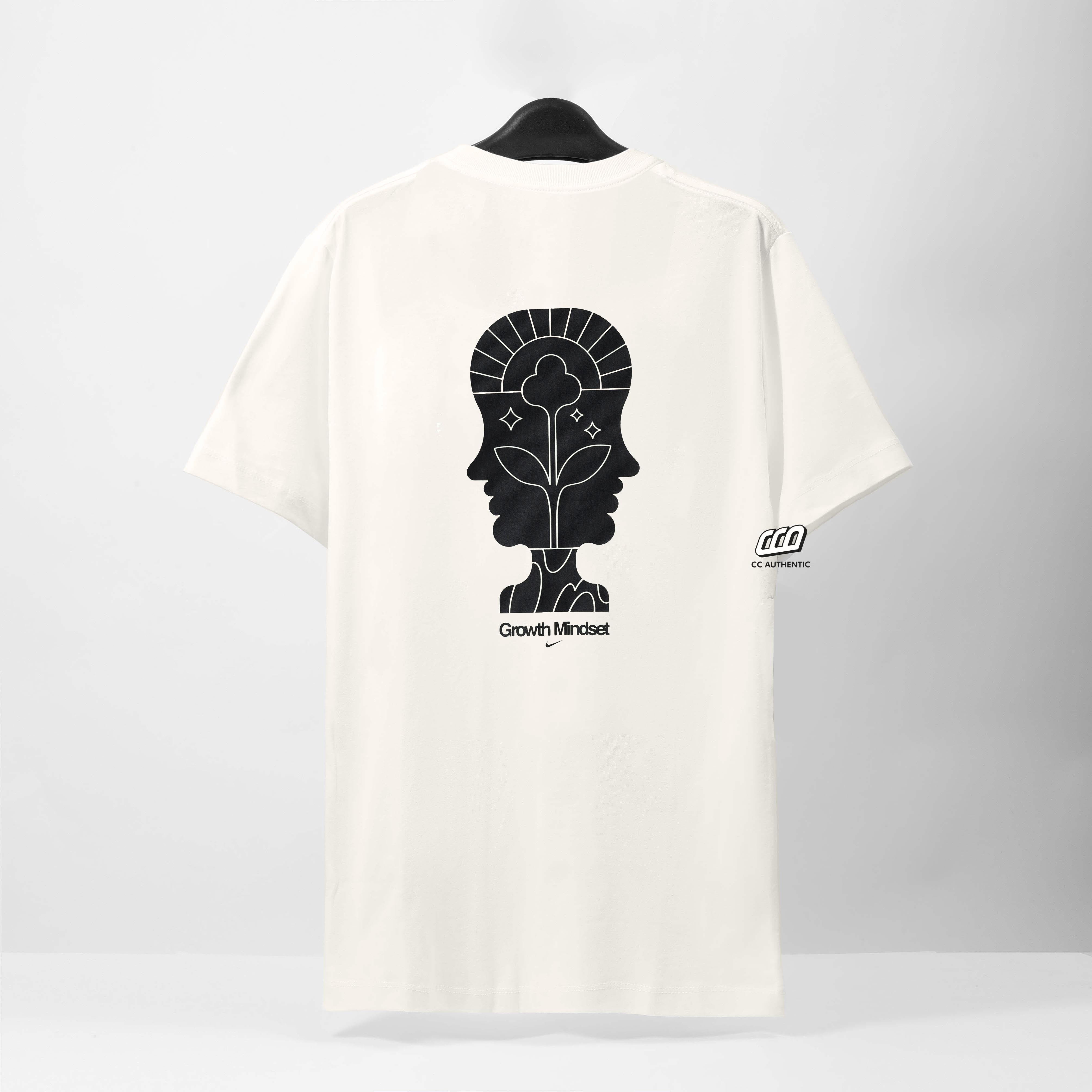 NIKE M2Z GROWTH MINDSET T-SHIRT - CREAM WHITE