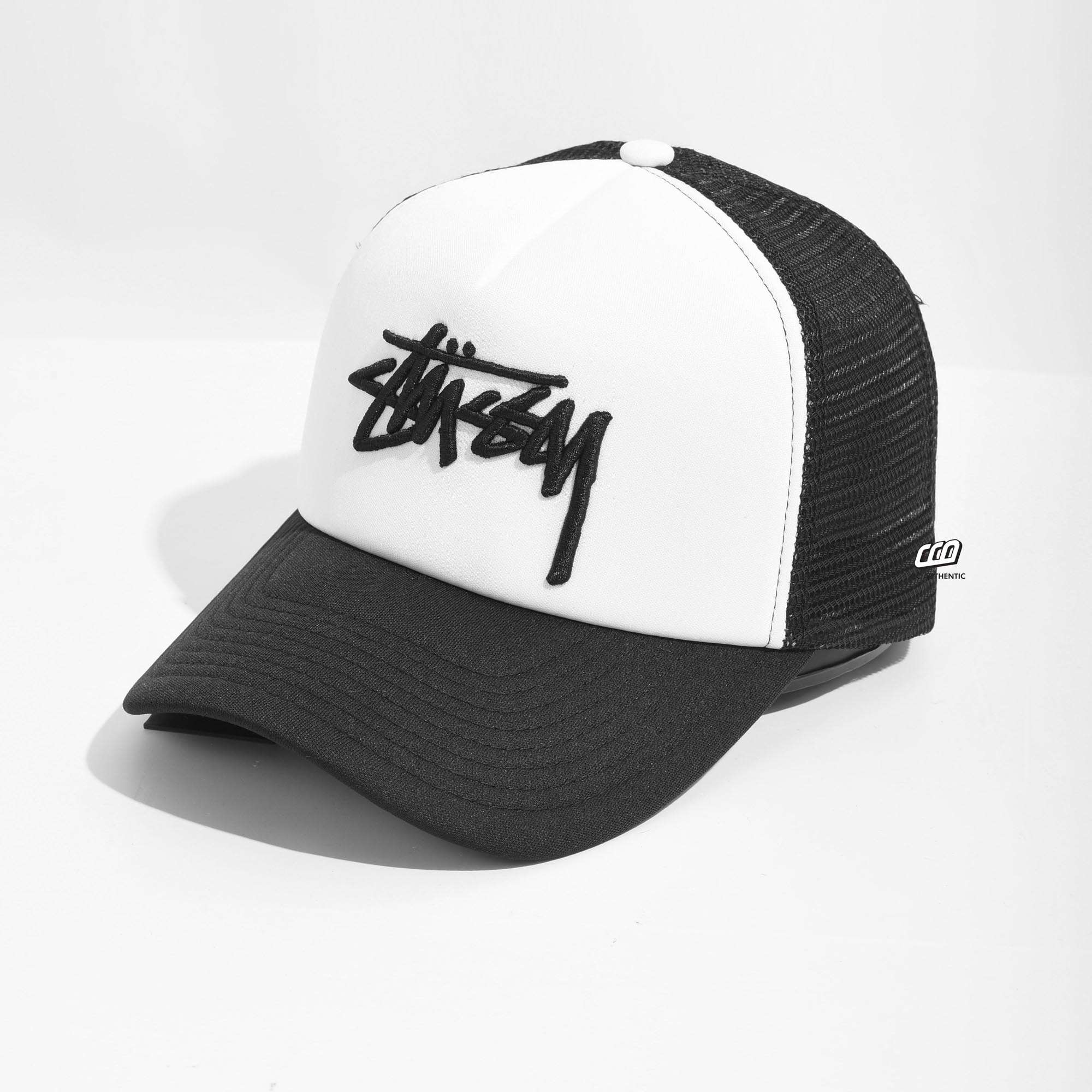 Stussy Stock Trucker Snapback - White/Black