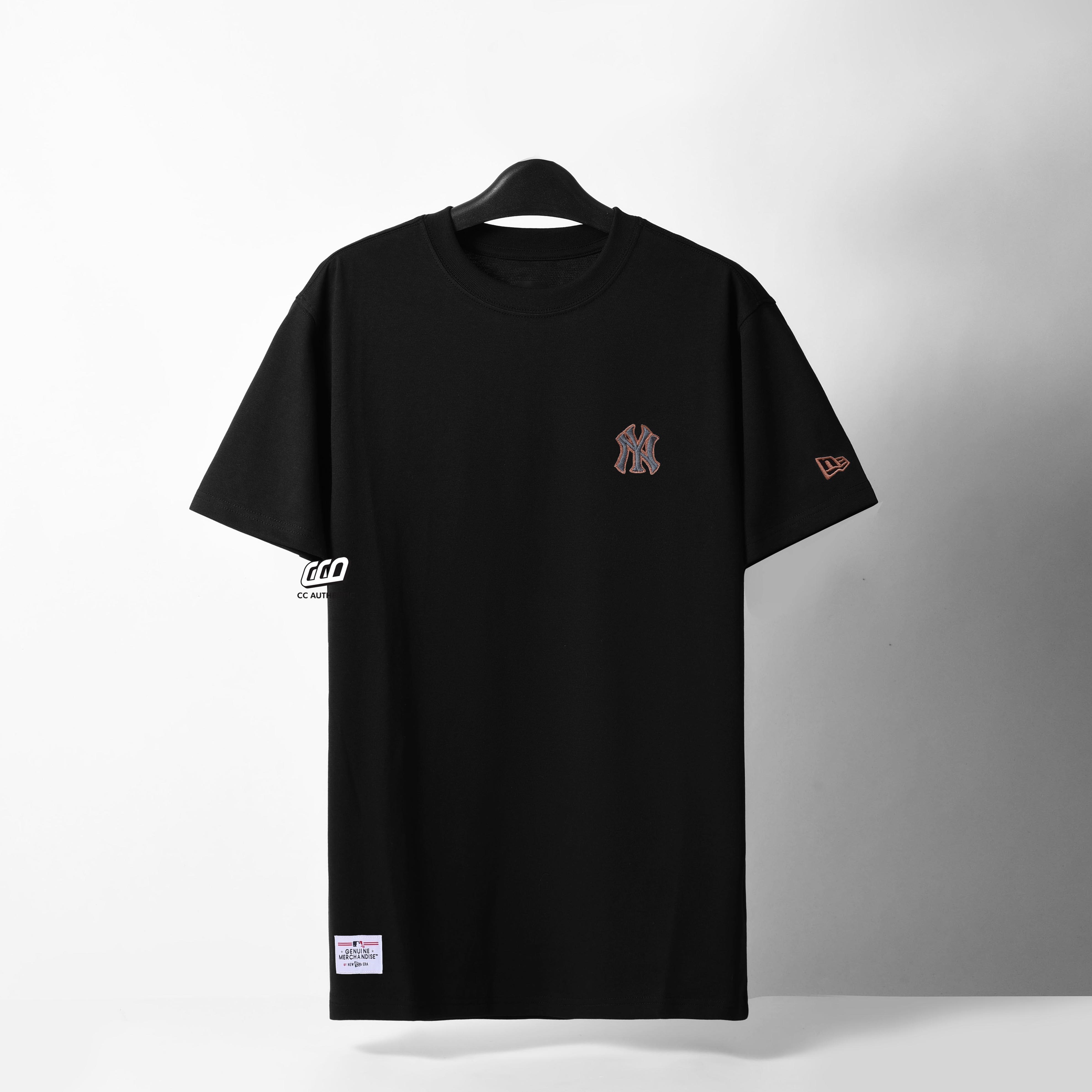 NEW ERA CHAMP MONO NYYK T-SHIRT - BLACK