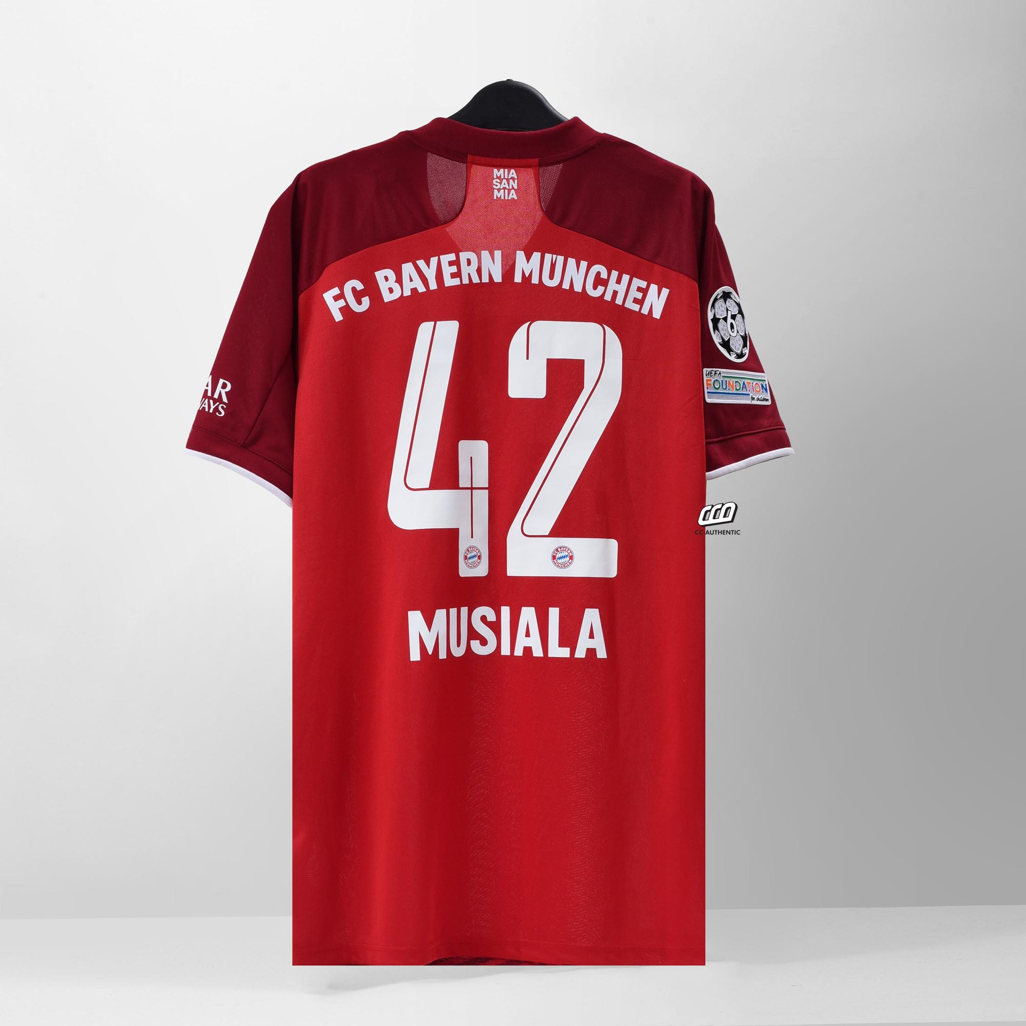 BAYERN MUNICH ( MUSIALA 42 )