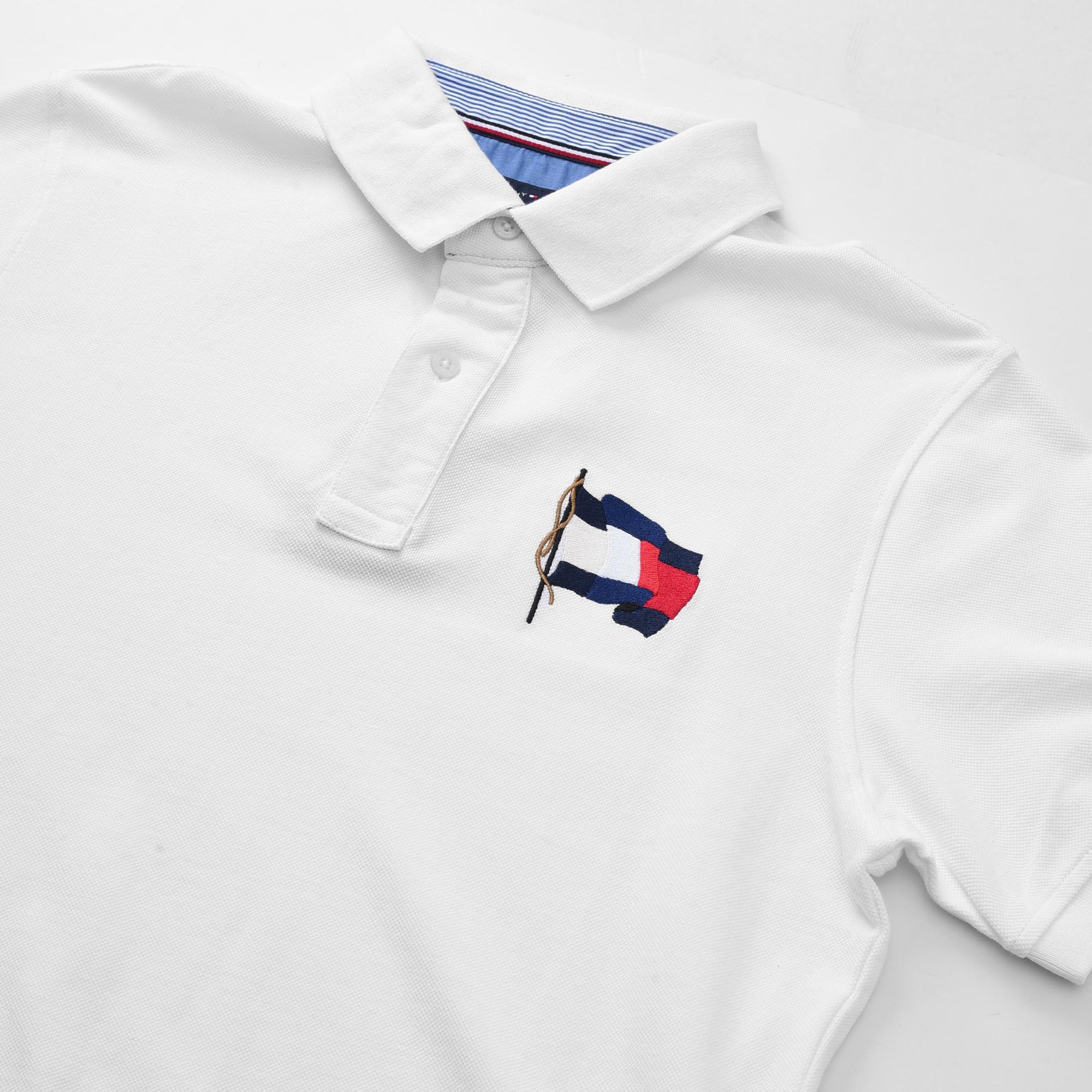 TOMMY HILFIGER WAVY FLAG POLO SHIRT - WHITE