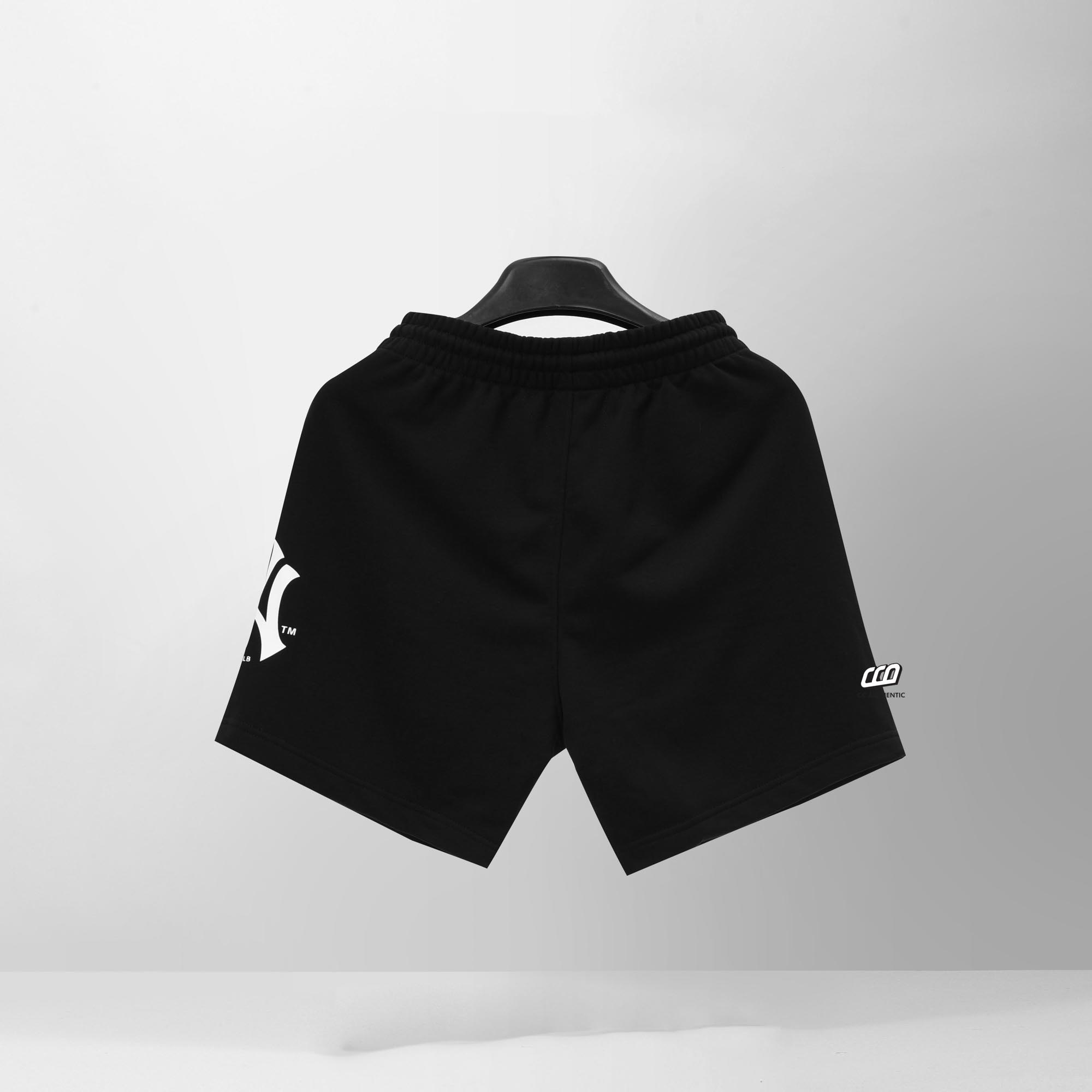 NEW ERA AP NEW YORK SHORT - BLACK