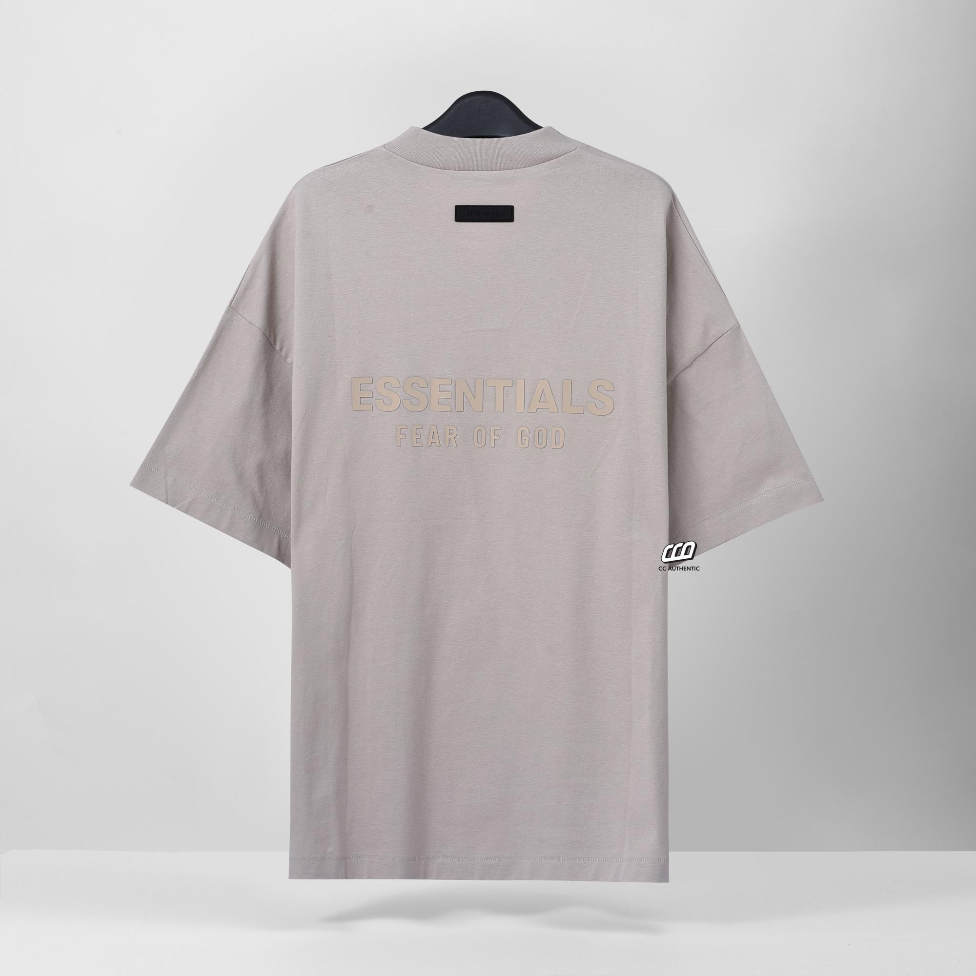 FOG ESSENTIALS V-NECK T-SHIRT - SILVER CLOUD