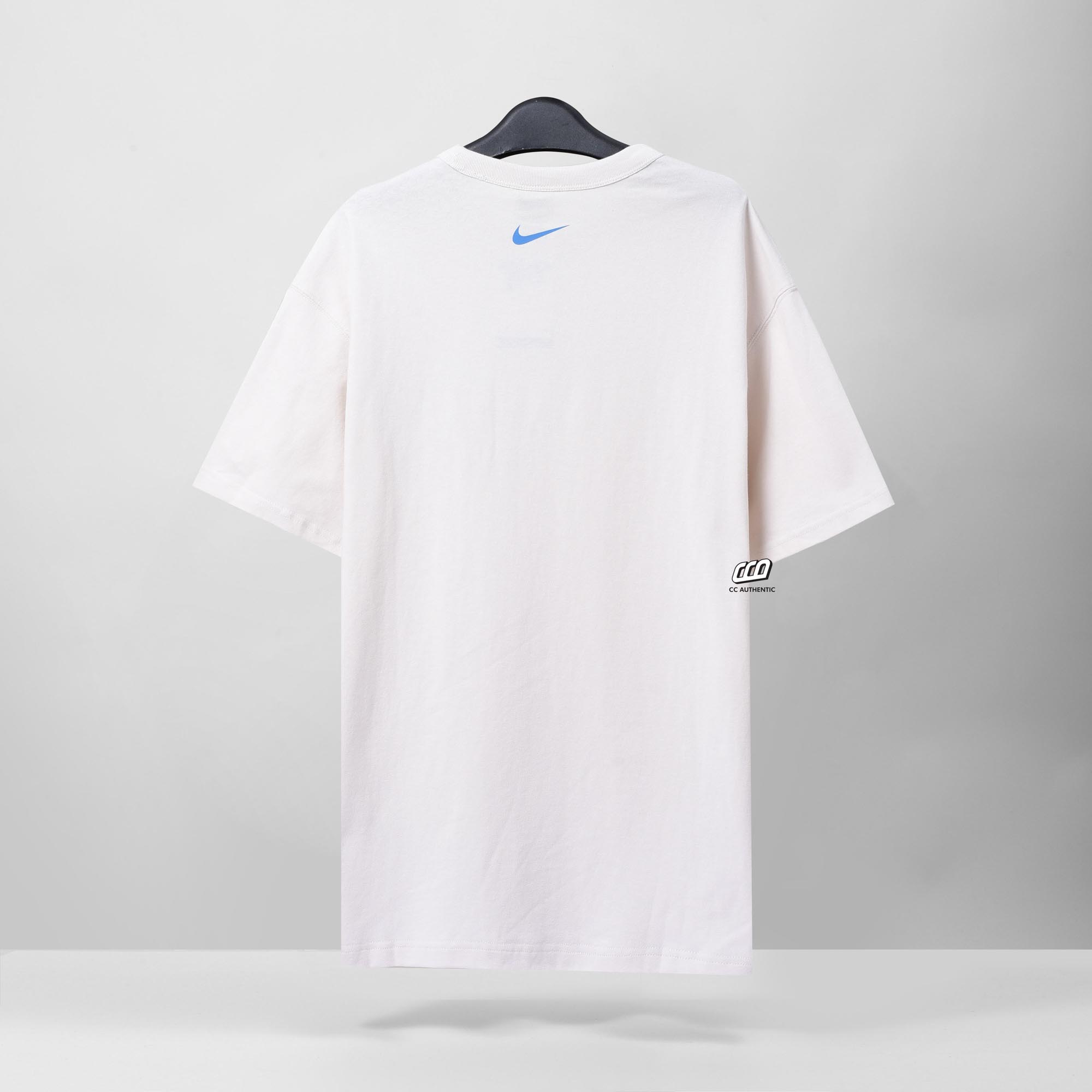 NIKE PREMIUM JUST DO IT CHEST POCKET T-SHIRT - BEIGE