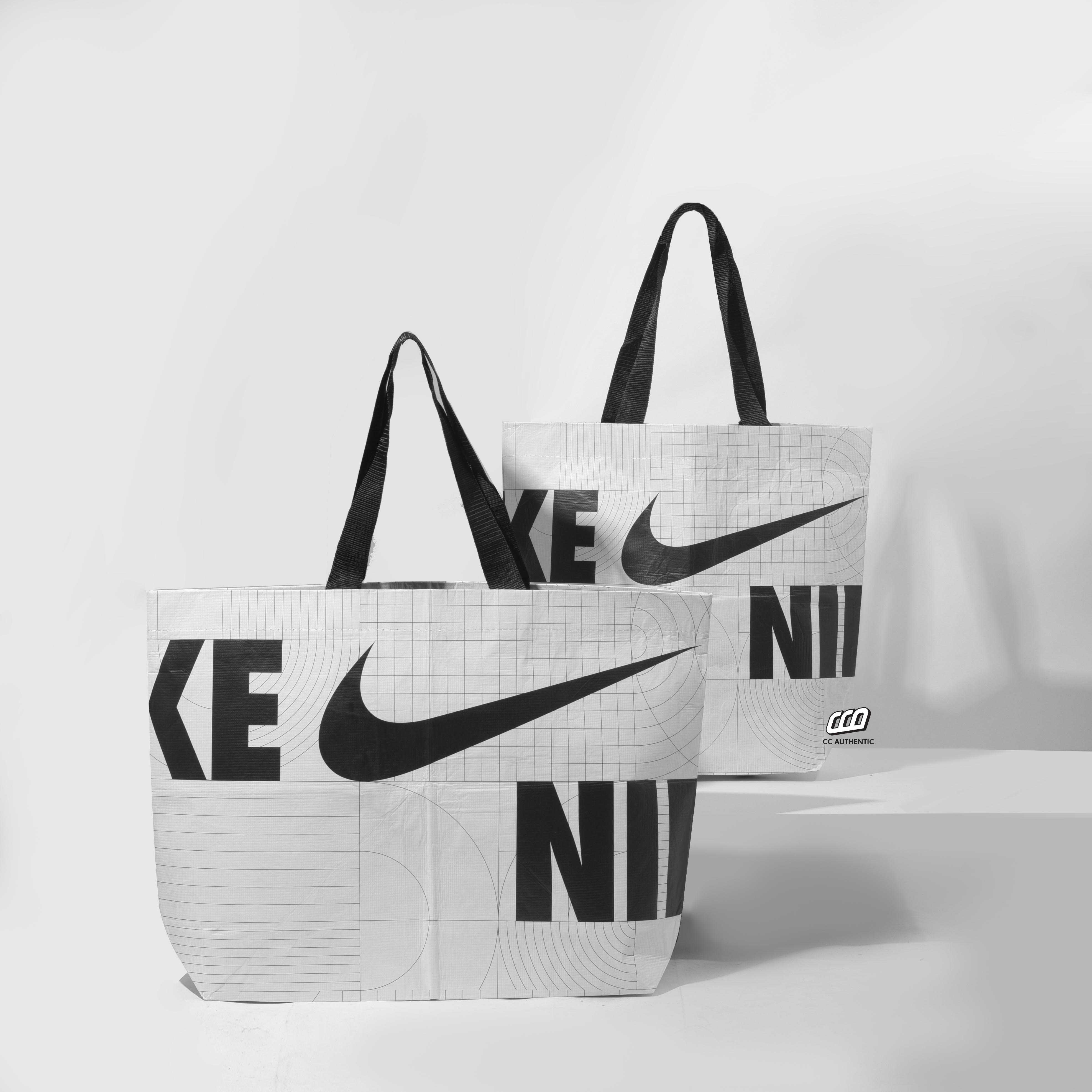 NIKE TOTE HANDBAG CASUAL CONVENIENT