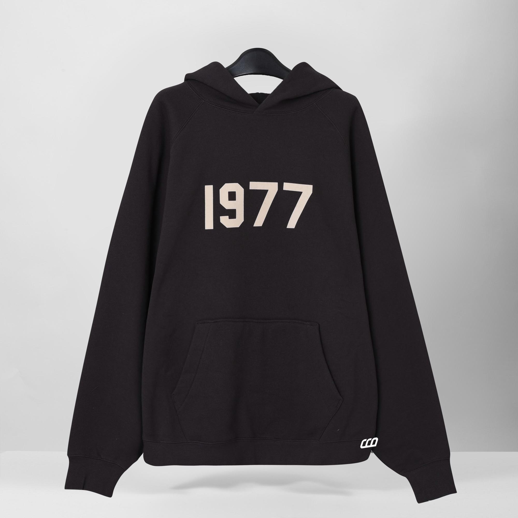 FOG ESSENTIALS 1977 HOODIE - IRON BLACK