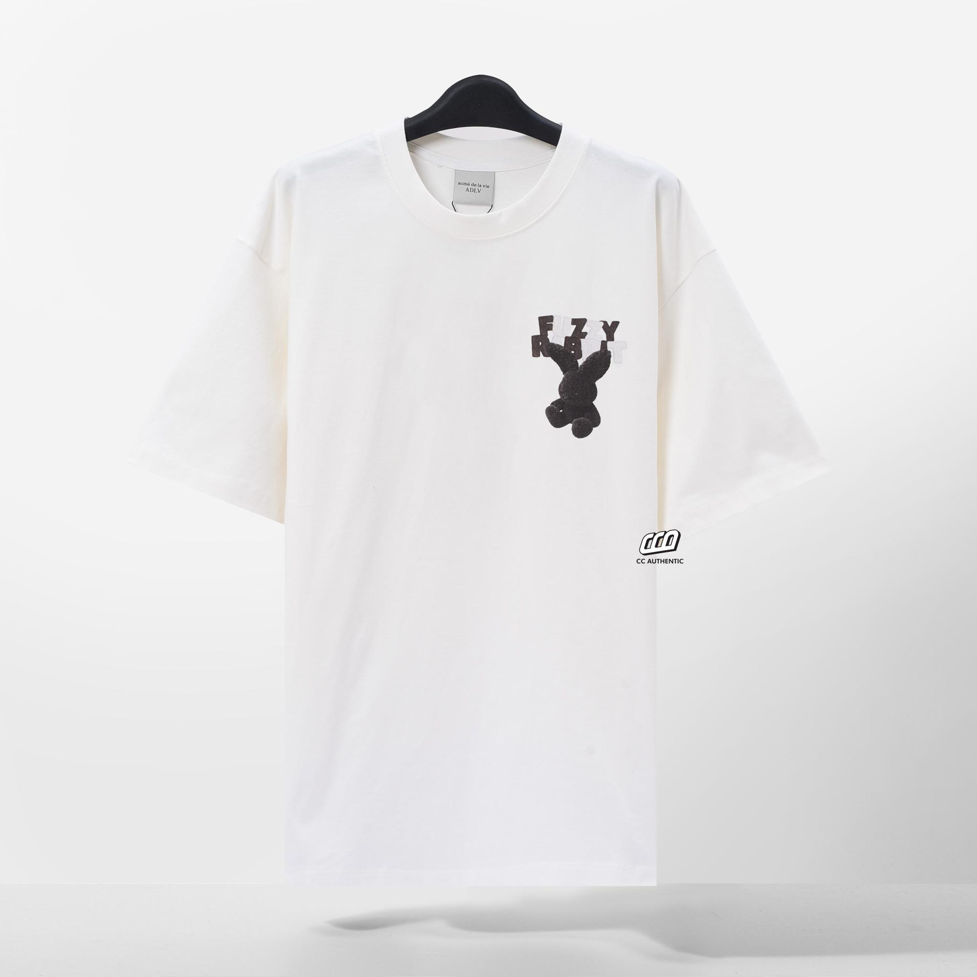 ADLV FUZZY FONT RABBIT T-SHIRT - WHITE