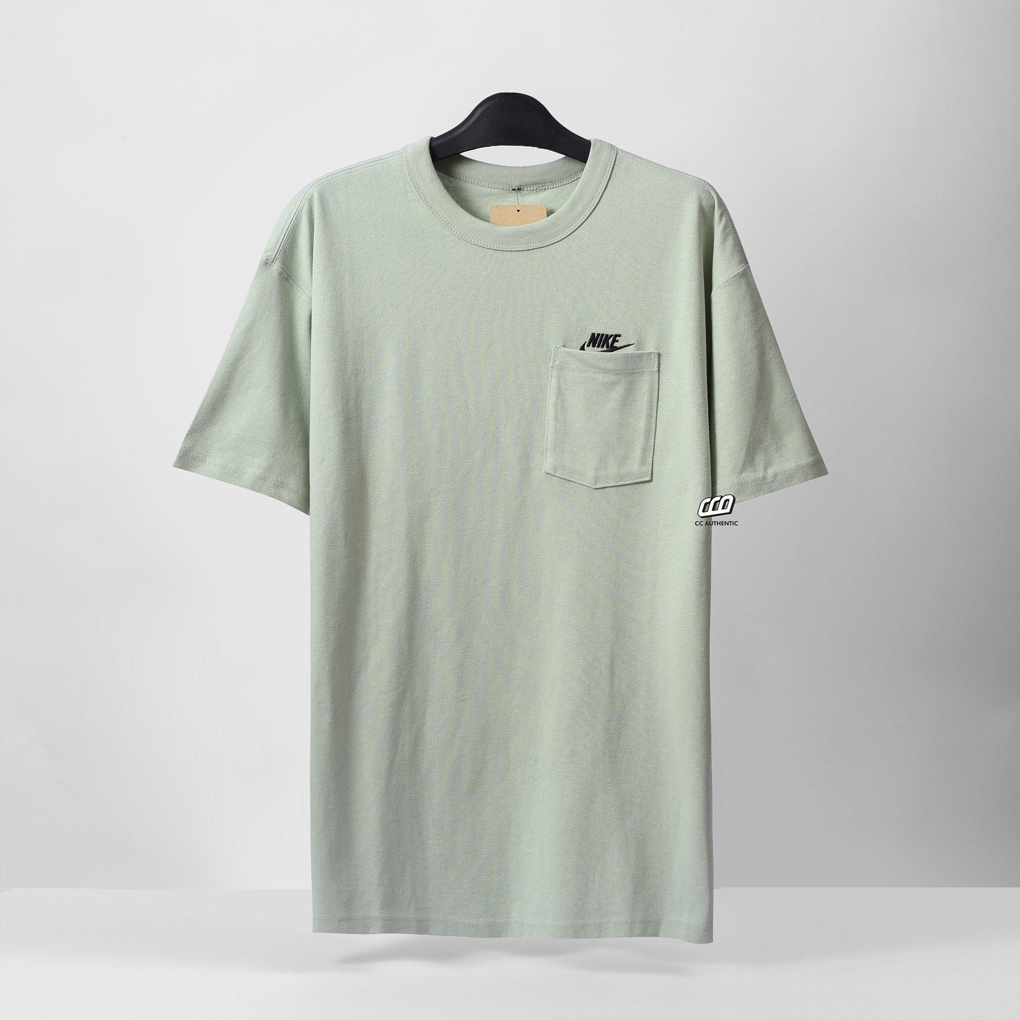 NIKE PREMIUM ESSENTIALS POCKET LOOSE T-SHIRT - AQUA BLUE