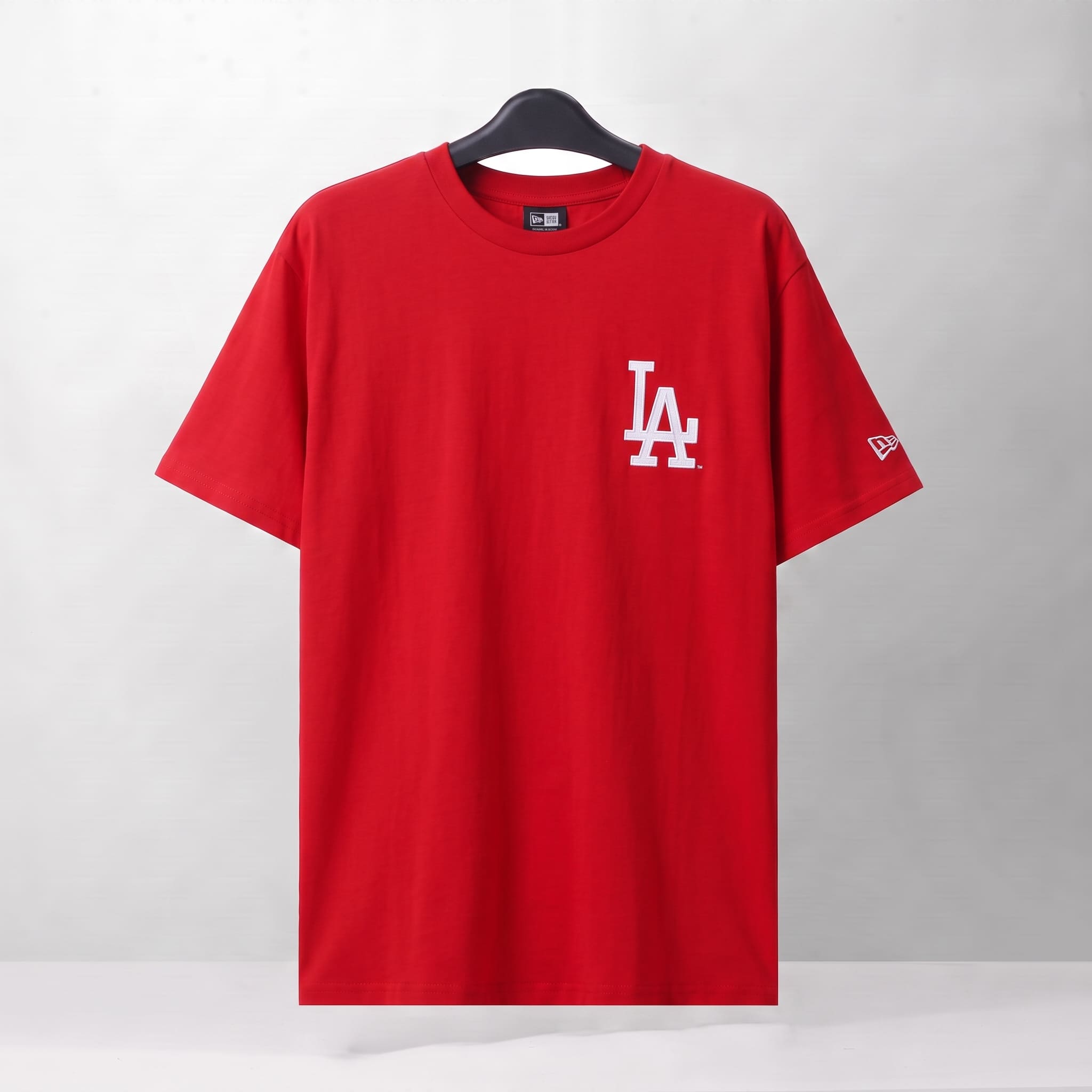 NEW ERA ICON T-SHIRT - RED