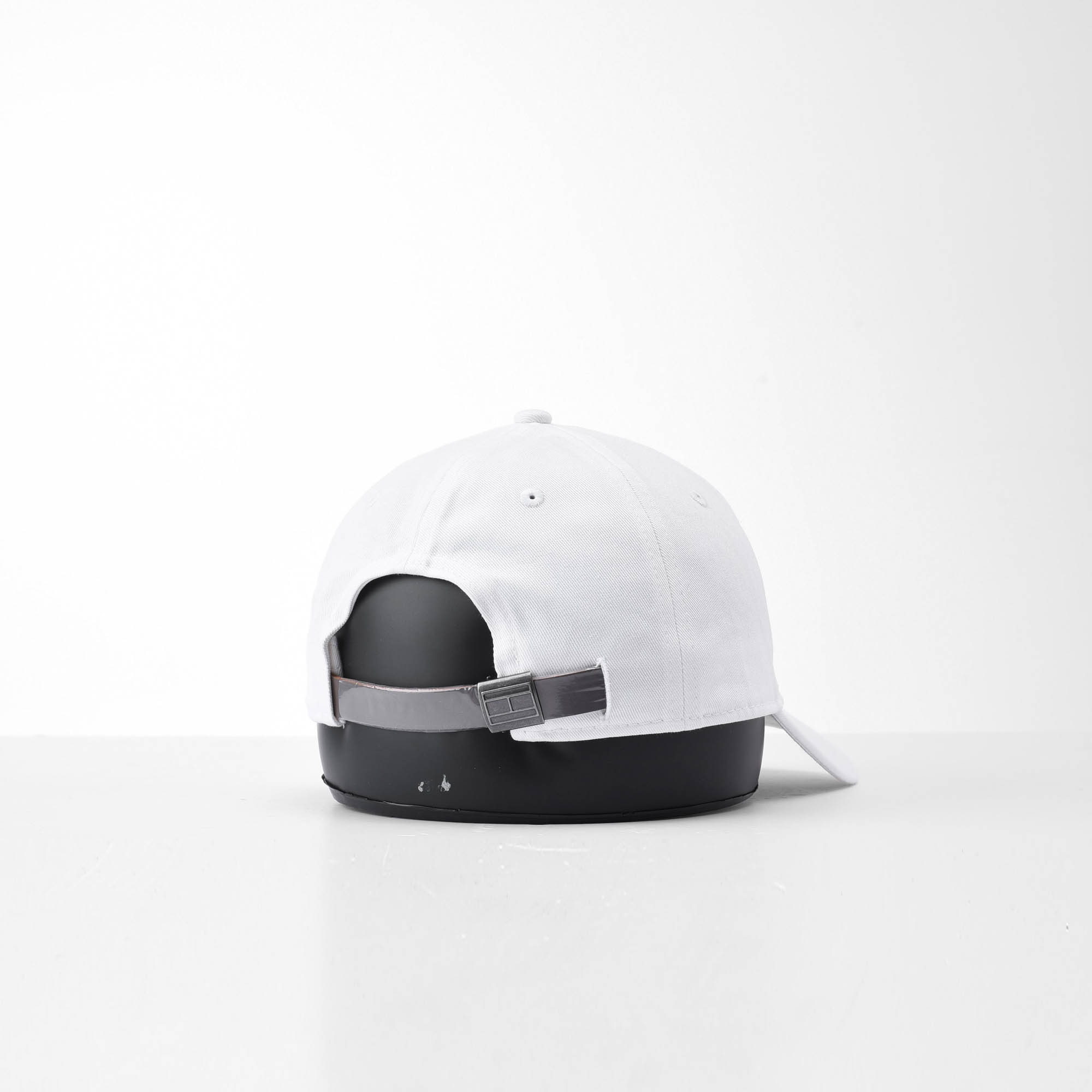 TOMMY HILFIGER CORE CAP - WHITE