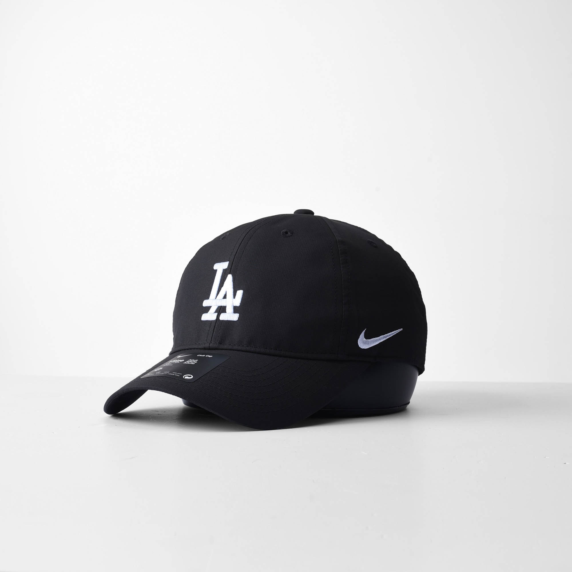 NIKE x MLB WHITE LA CAP
