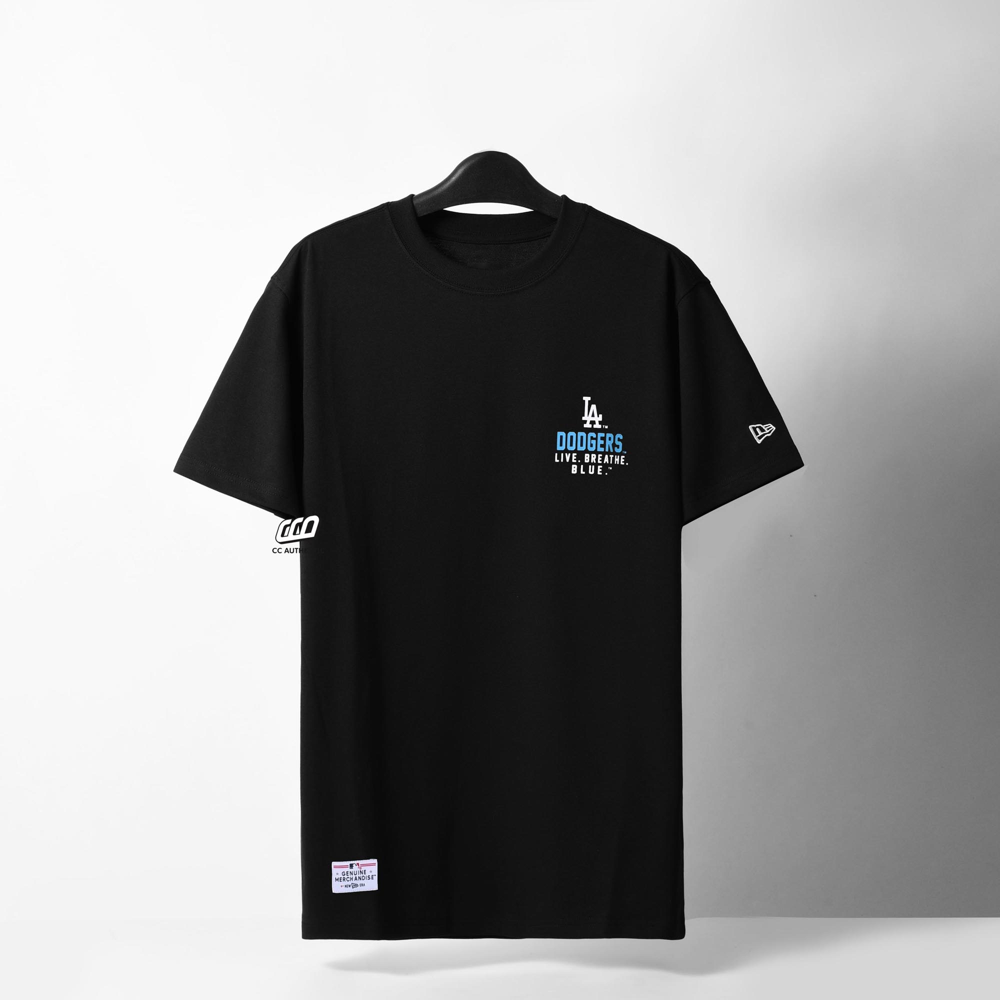 NEW ERA ARCH SLOGAN T-SHIRT - BLACK