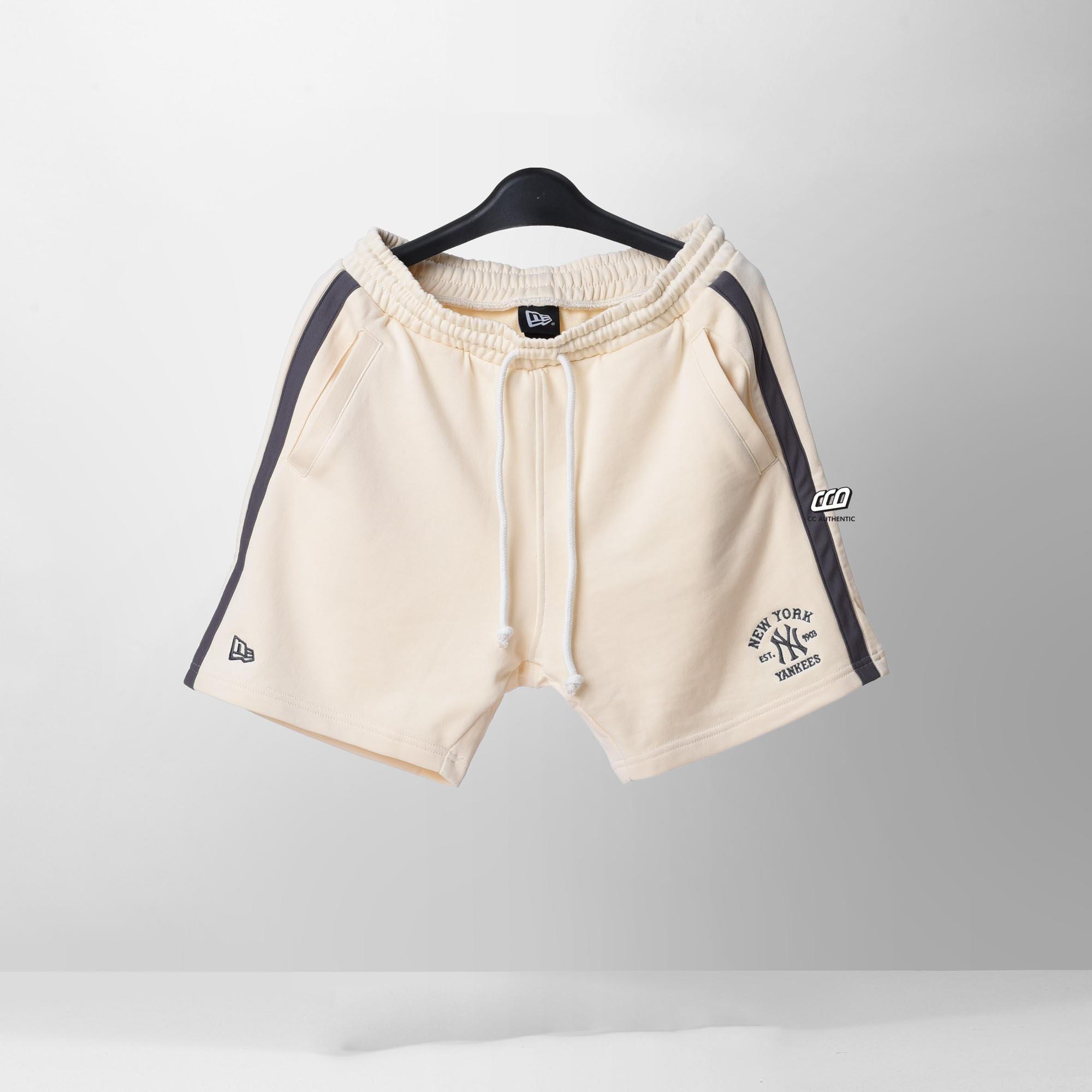 NEW ERA GREYLINE SHORT - IVORY