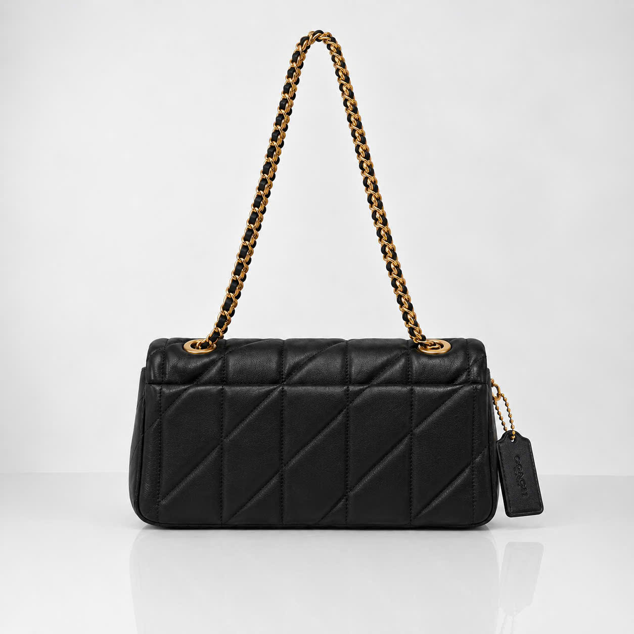 COACH TABBY 26 QUILTED SHOULDER BAG - BLACK