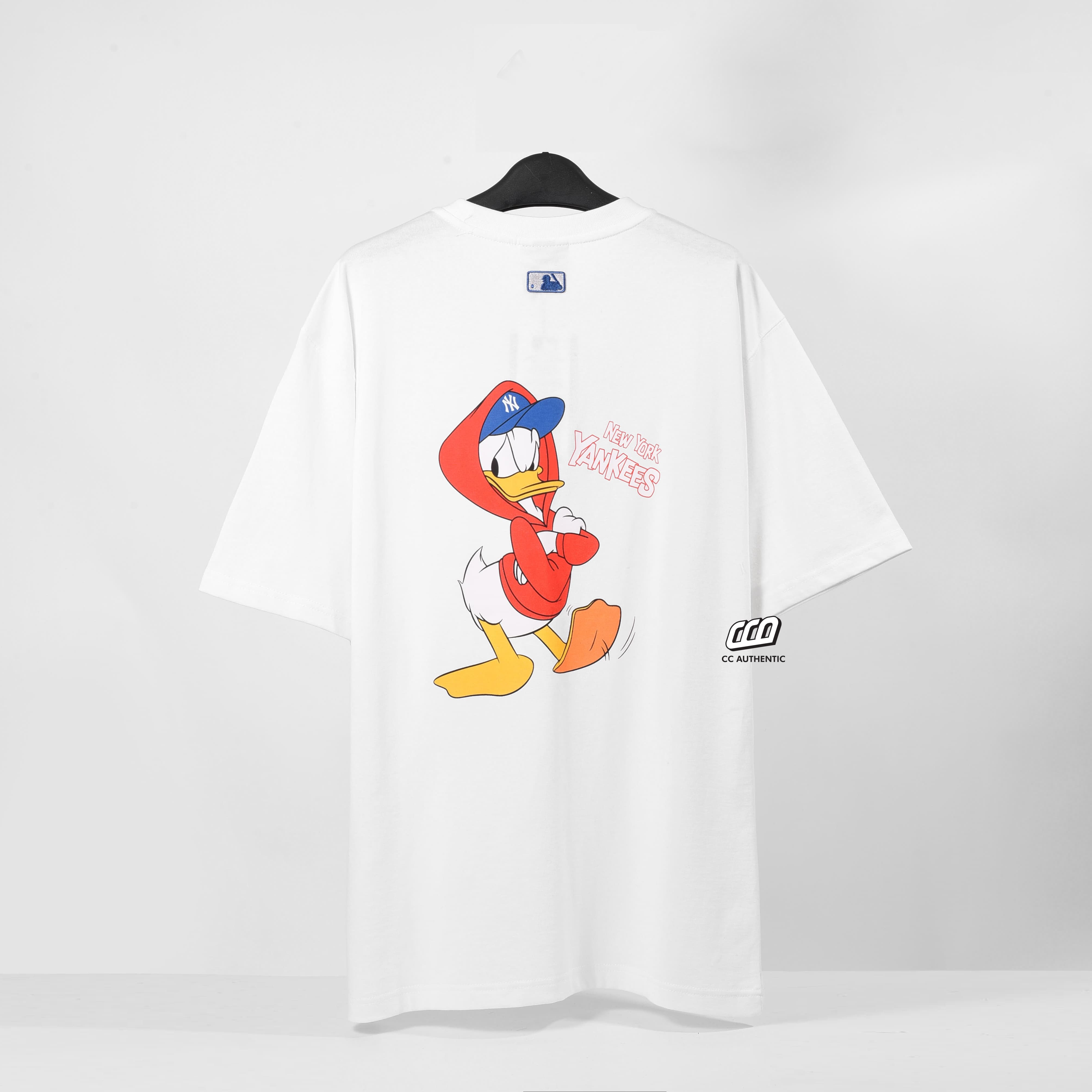 MLB x Disney Donal Duck Bag Print Overfit Tshirt - White