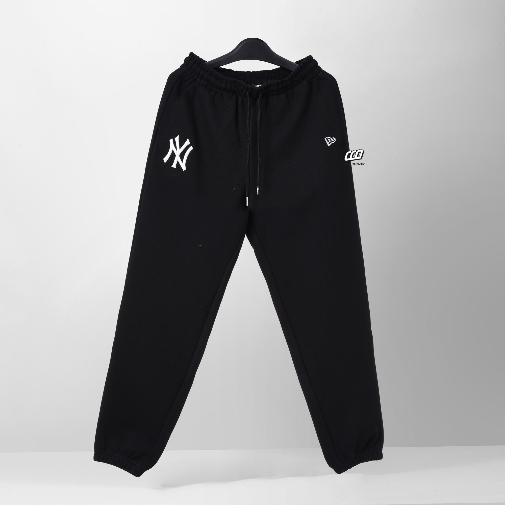 NEW ERA BASIC NEYYAN JOGGER - BLACK