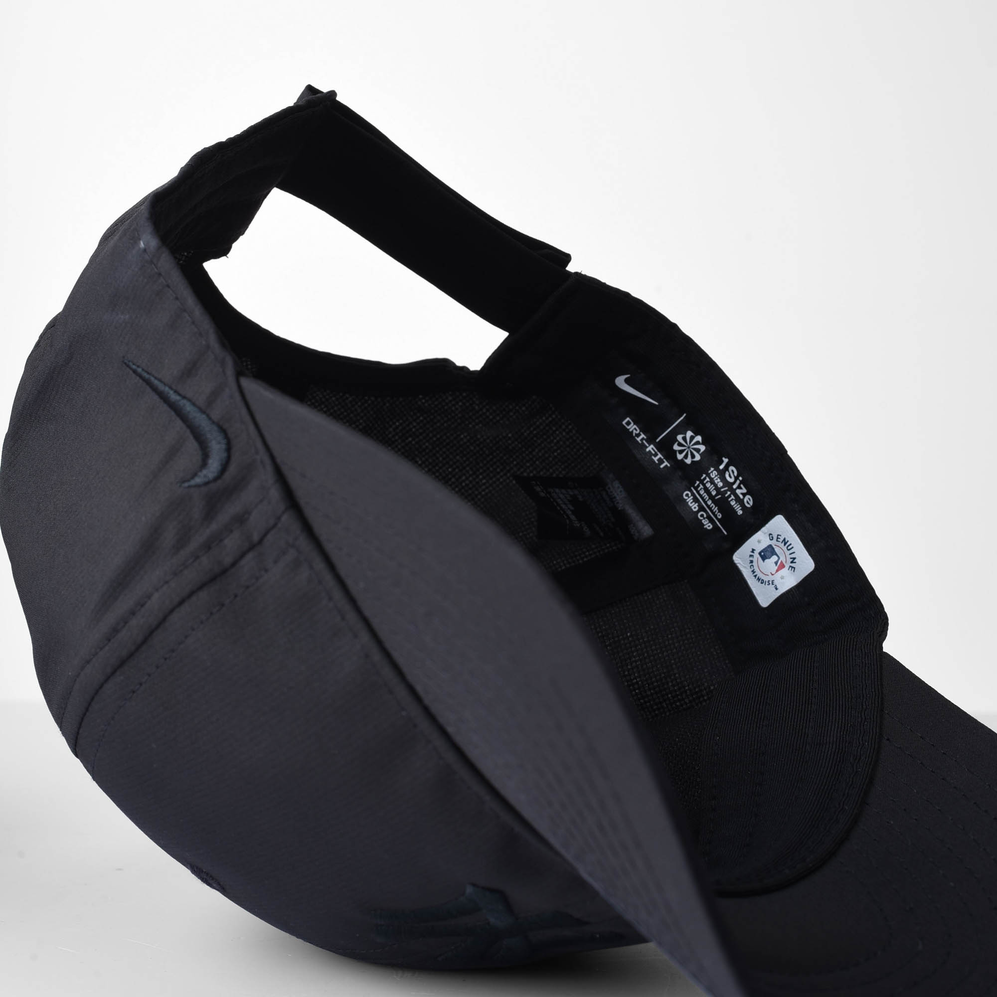 NIKE x MLB BLACK NY CAP