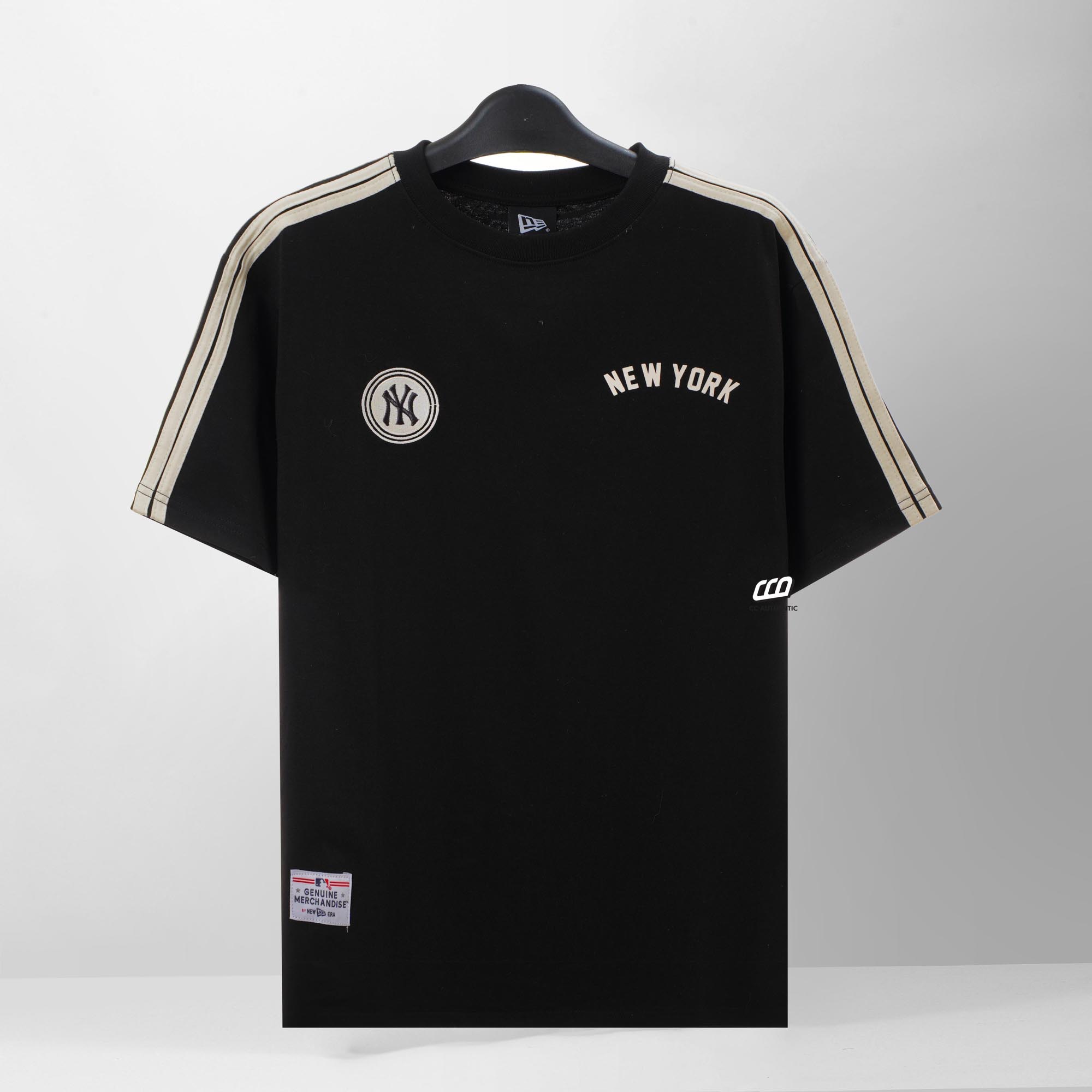 NEW ERA CLASSIC FLAG T-SHIRT - BLACK