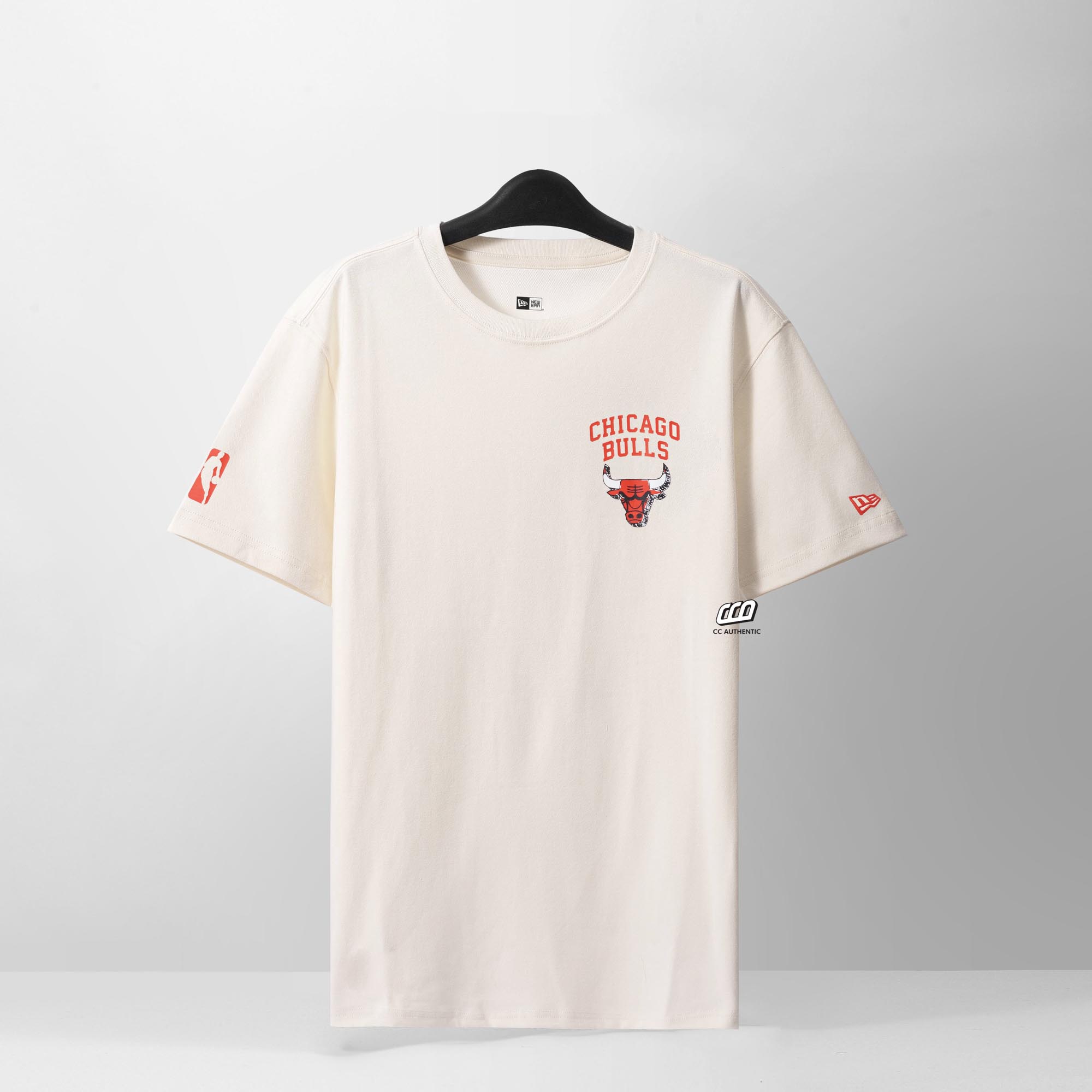 NEW ERA NBA CHICAGO BULL T-SHIRT - IVORY