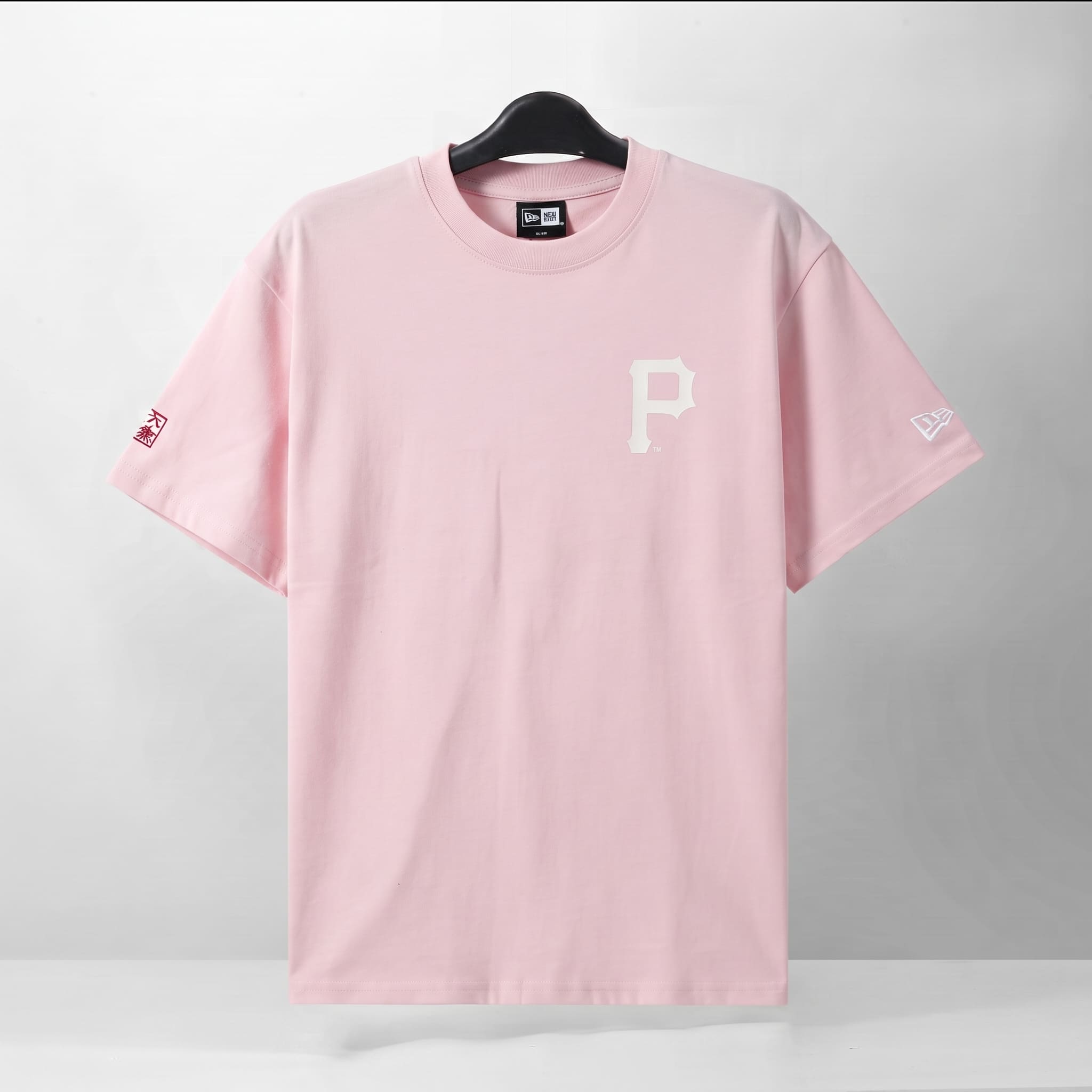 NEW ERA P T-SHIRT - PINK