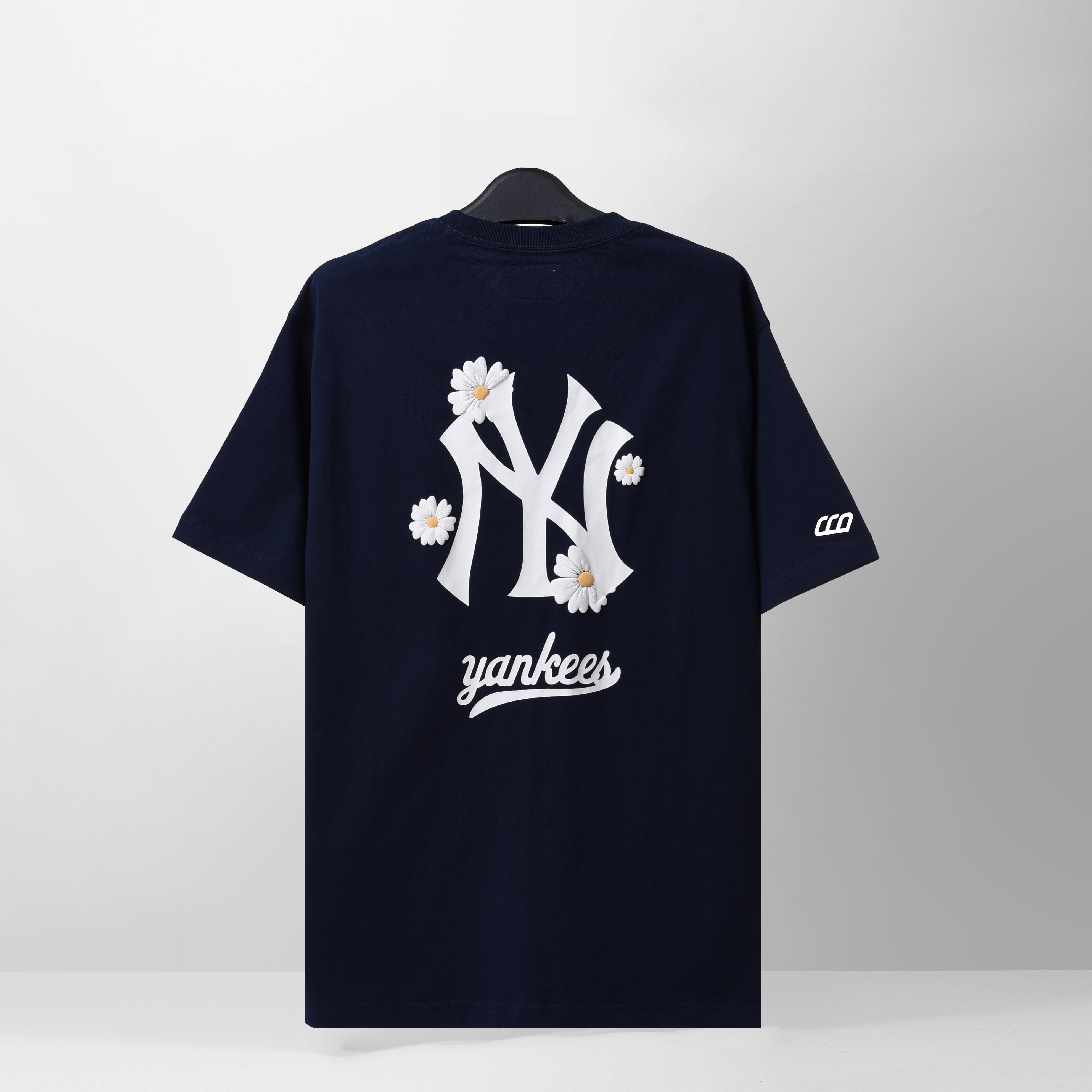 NEW ERA NYYK FLOWERS T-SHIRT - NAVY