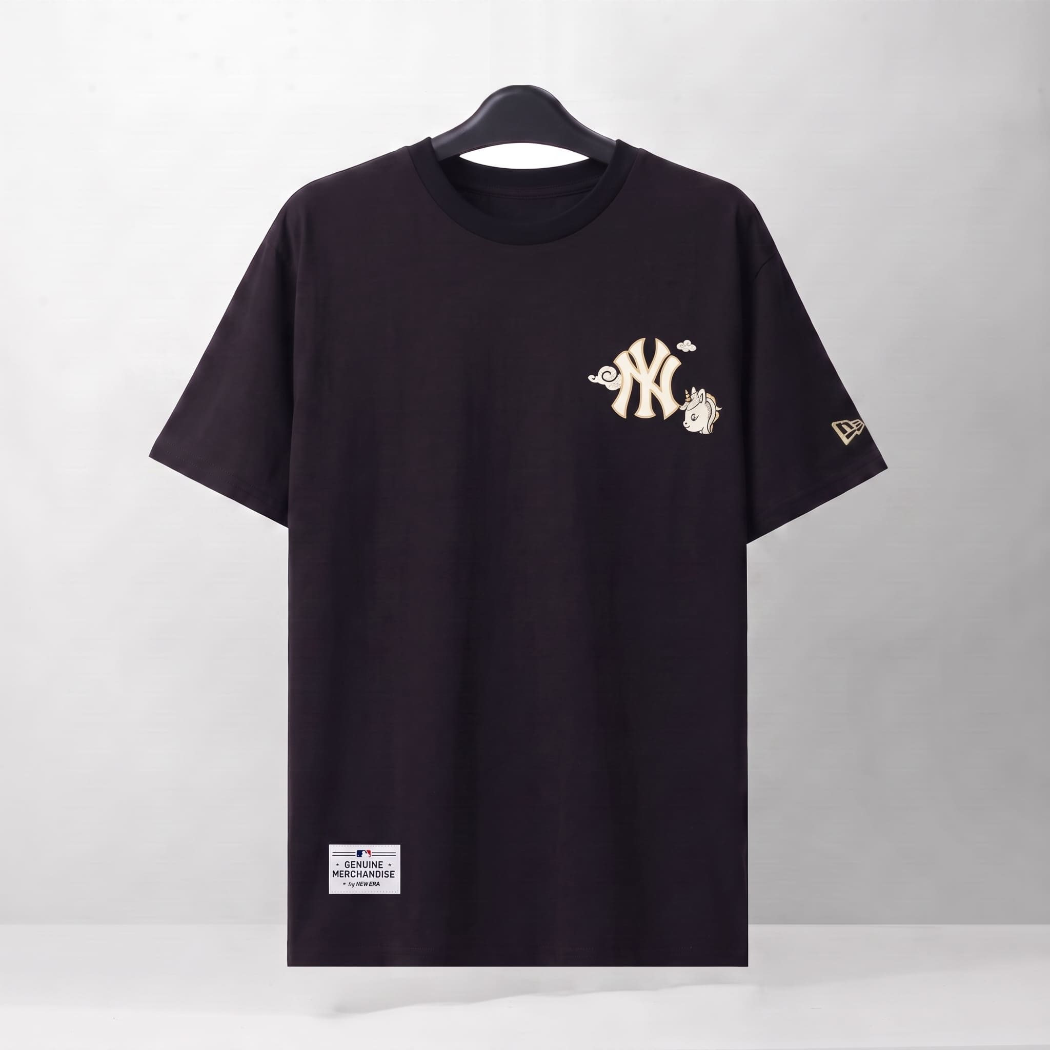 NEW ERA HYK T-SHIRT - BLACK