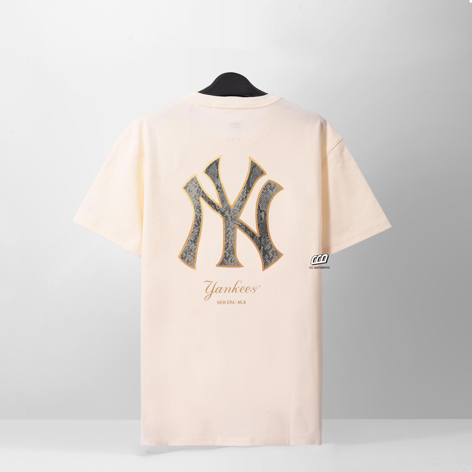 NEW ERA YEAR OF SNAKE T-SHIRT - IVORY