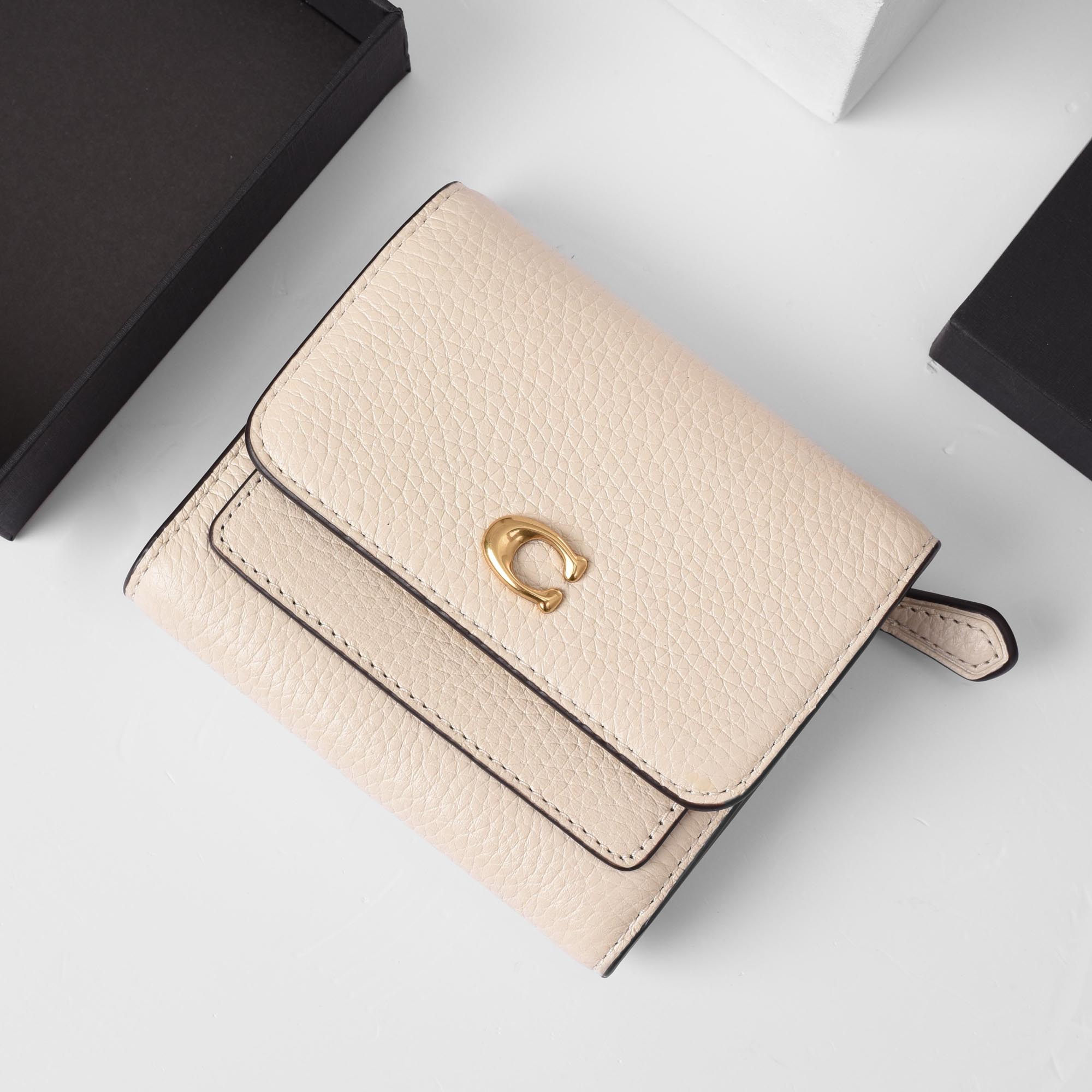 COACH MILA FLAP CHALK SMALL WALLET - CREAM