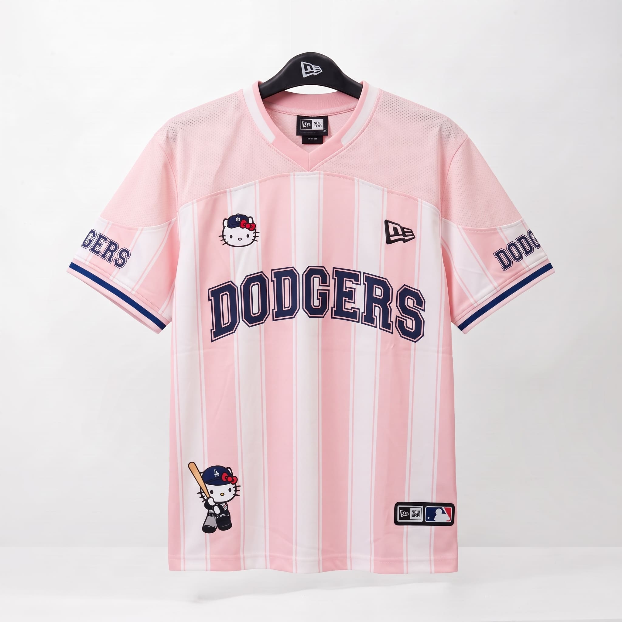 NEW ERA HELLO KITTY BASKETBALL T-SHIRT - PINK