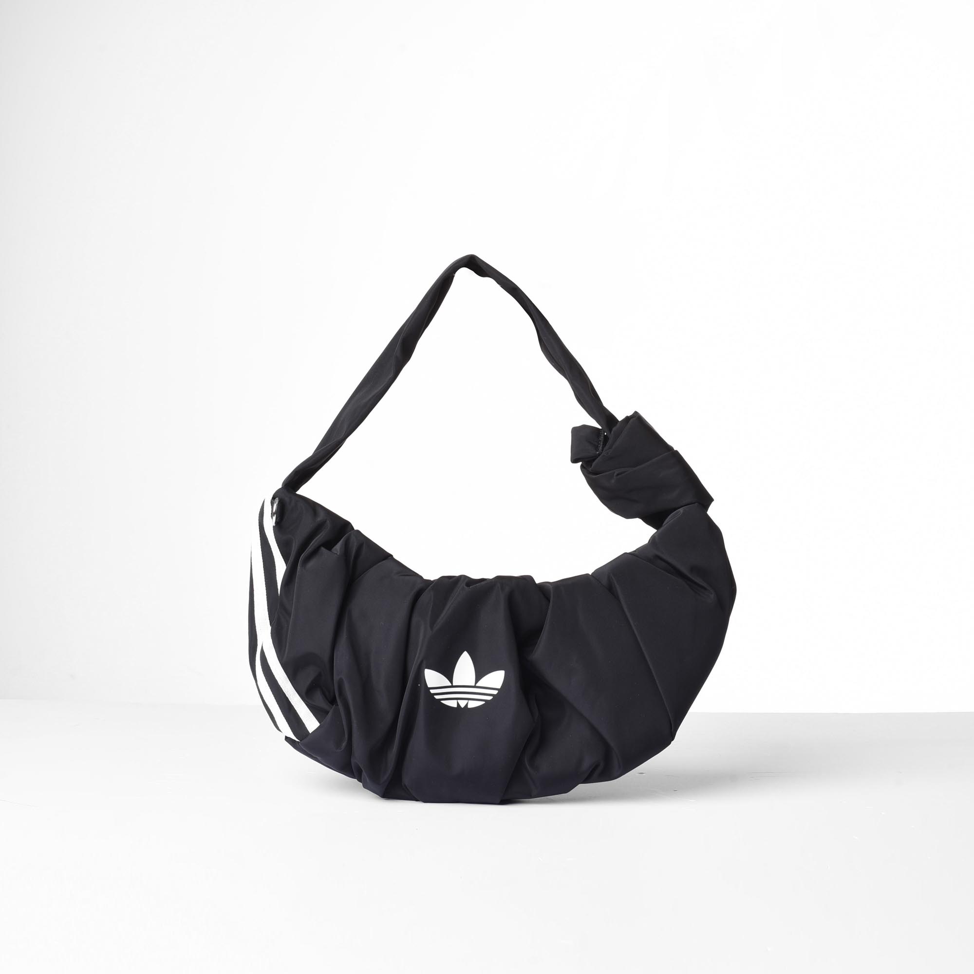 Adidas Original Cloud Croissant - BLACK