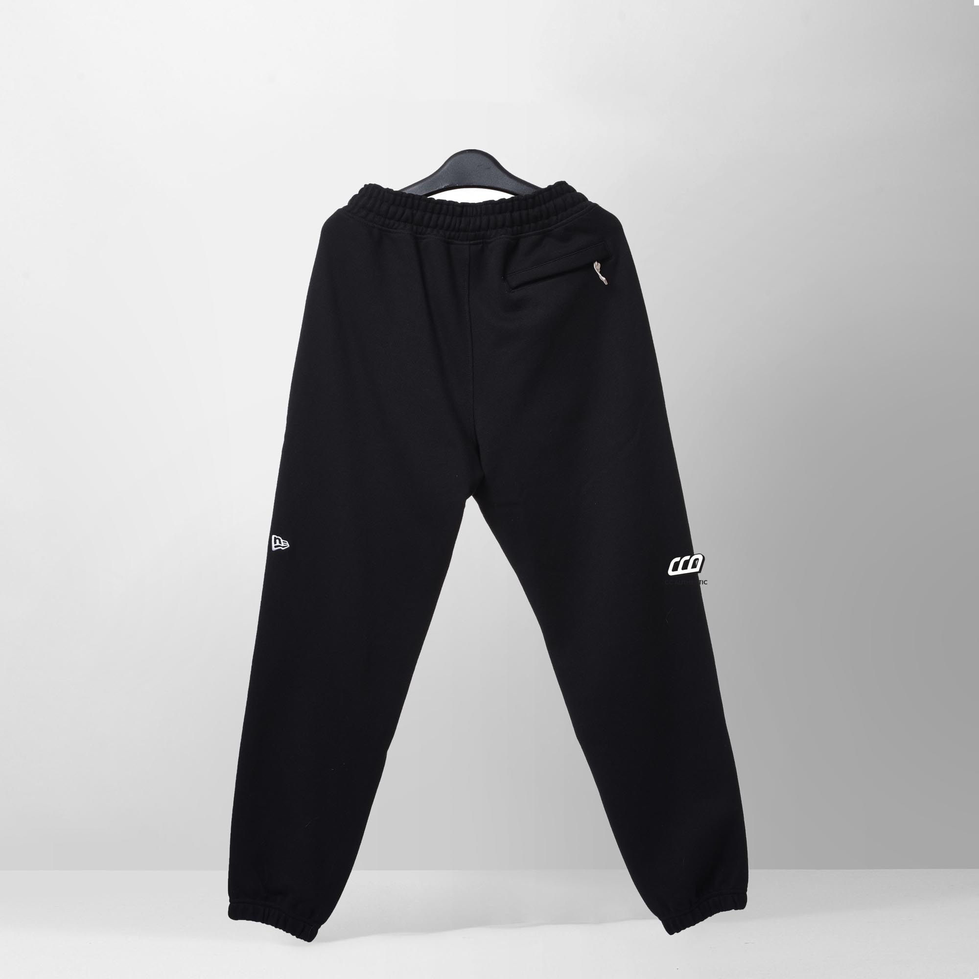 NEW ERA NY LOGO JOGGER - BLACK