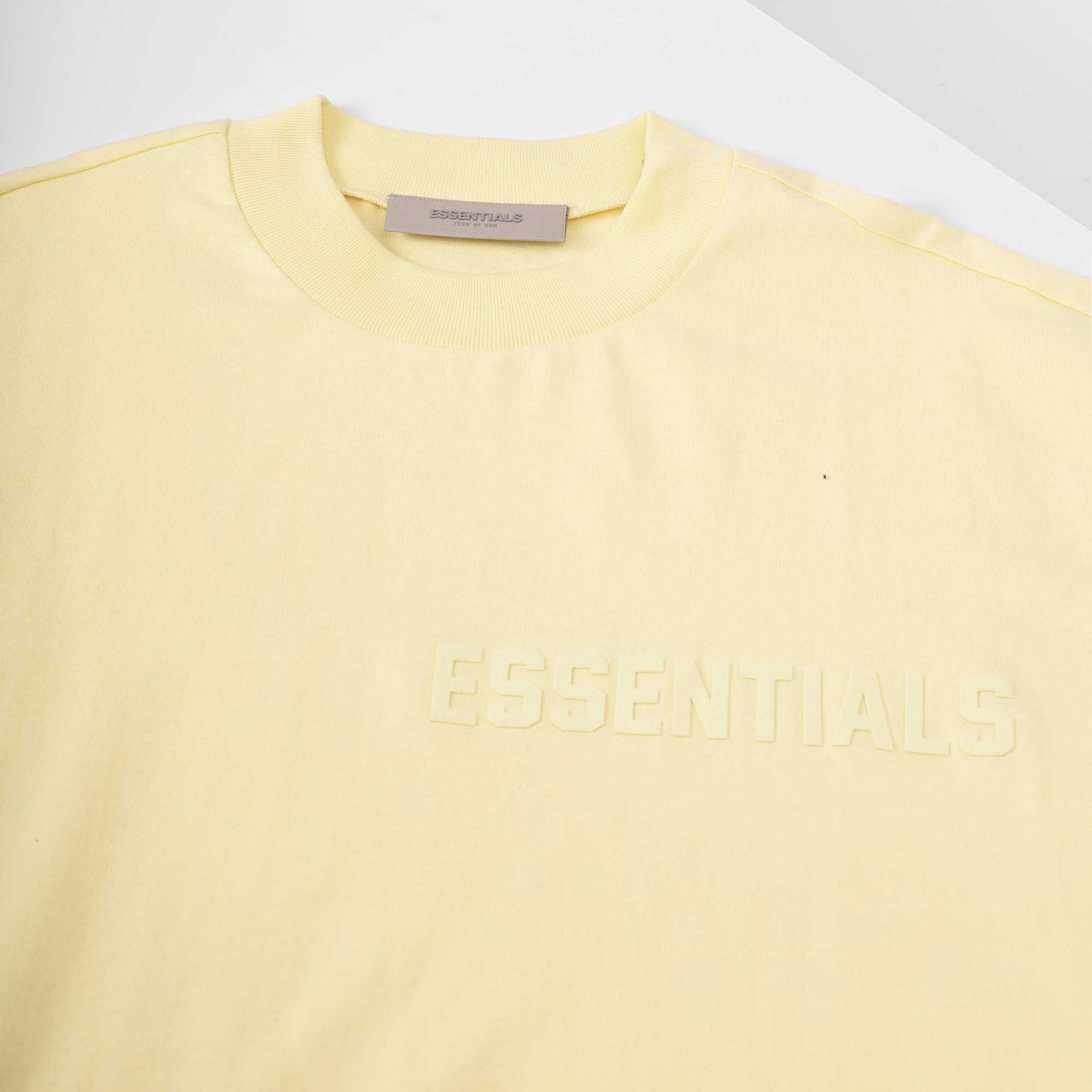 FOG ESSENTIALS SS23 T-SHIRT - CANARY