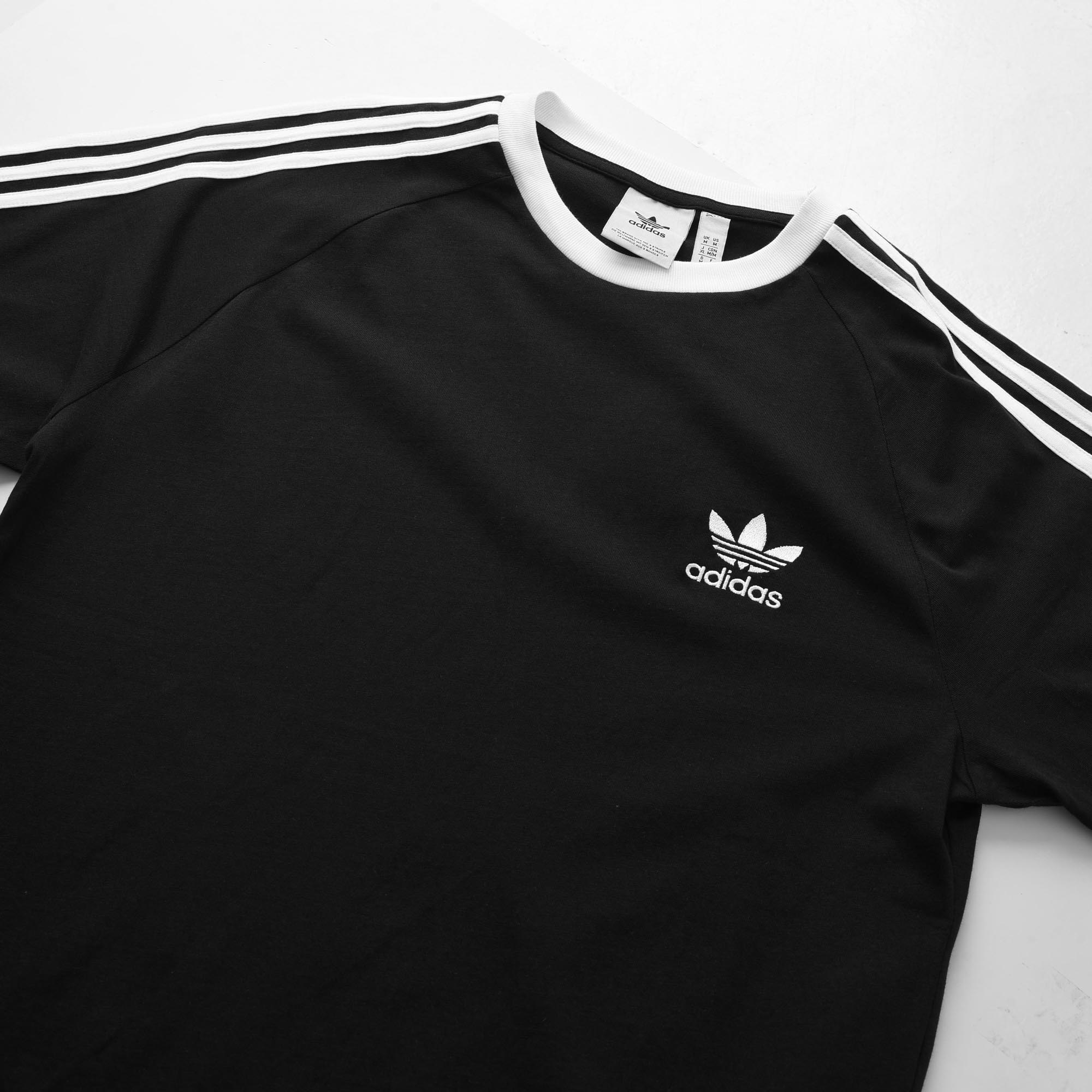 ADIDAS CLASSIC ADICOLOR 3 STRIPES T-SHIRT - BLACK