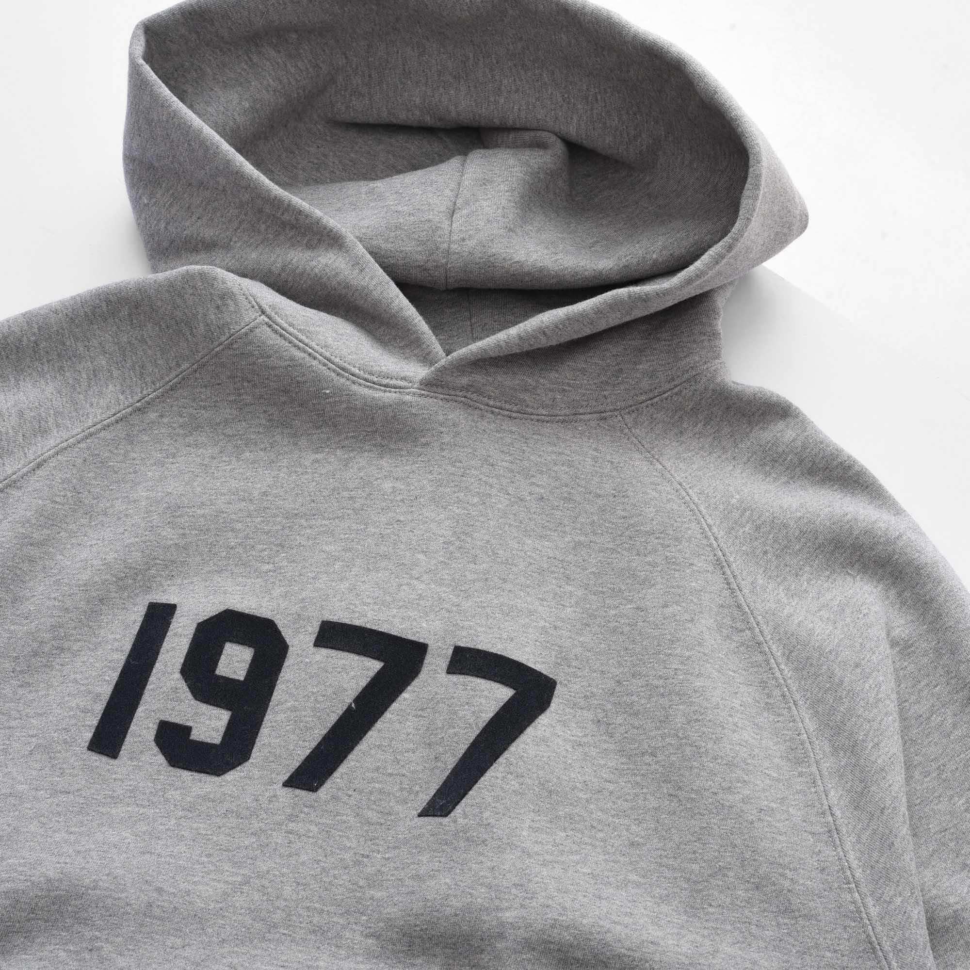 FOG ESSENTIALS 1977 HOODIE - DARK OATMEAL